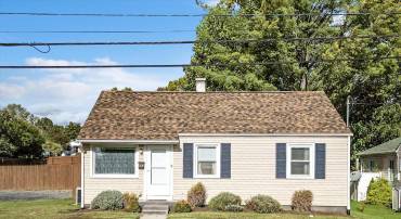 813 W 14TH ST, FRONT ROYAL, Virginia 22630, 3 Bedrooms Bedrooms, ,1 BathroomBathrooms,Residential,For sale,813 W 14TH ST,VAWR2012600 MLS # VAWR2012600