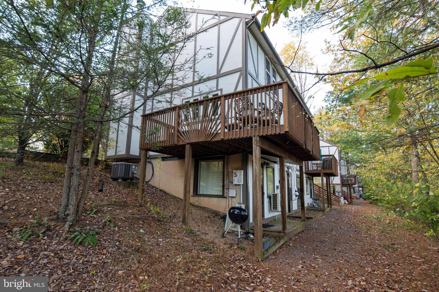 547-B KING ST #17B, BASYE, Virginia 22810, 4 Bedrooms Bedrooms, 7 Rooms Rooms,4 BathroomsBathrooms,Residential,For sale,547-B KING ST #17B,VASH2012832 MLS # VASH2012832