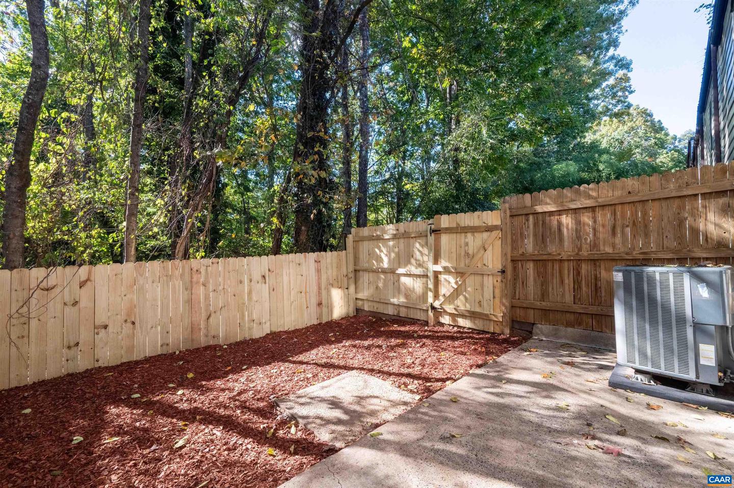 1586 GARDEN CT, CHARLOTTESVILLE, Virginia 22901, 2 Bedrooms Bedrooms, ,2 BathroomsBathrooms,Residential,For sale,1586 GARDEN CT,670296 MLS # 670296 1586 GARDEN CT, CHARLOTTESVILLE, Virginia 22901, 2 Bedrooms Bedrooms, ,2 BathroomsBathrooms,Residential,For sale,1586 GARDEN CT,670296 MLS # 670296