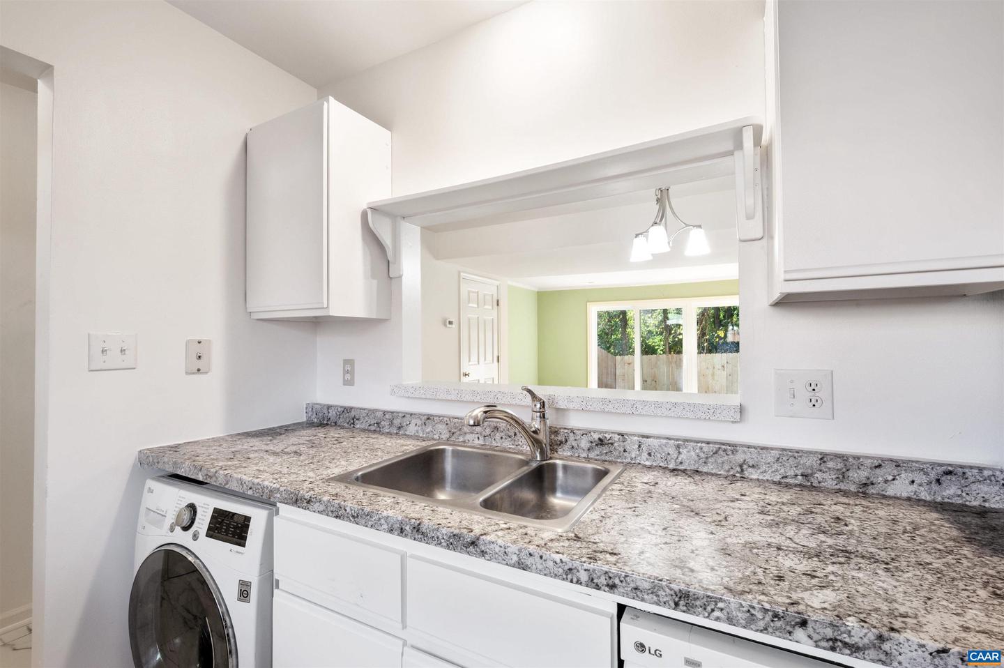 1586 GARDEN CT, CHARLOTTESVILLE, Virginia 22901, 2 Bedrooms Bedrooms, ,2 BathroomsBathrooms,Residential,For sale,1586 GARDEN CT,670296 MLS # 670296 1586 GARDEN CT, CHARLOTTESVILLE, Virginia 22901, 2 Bedrooms Bedrooms, ,2 BathroomsBathrooms,Residential,For sale,1586 GARDEN CT,670296 MLS # 670296