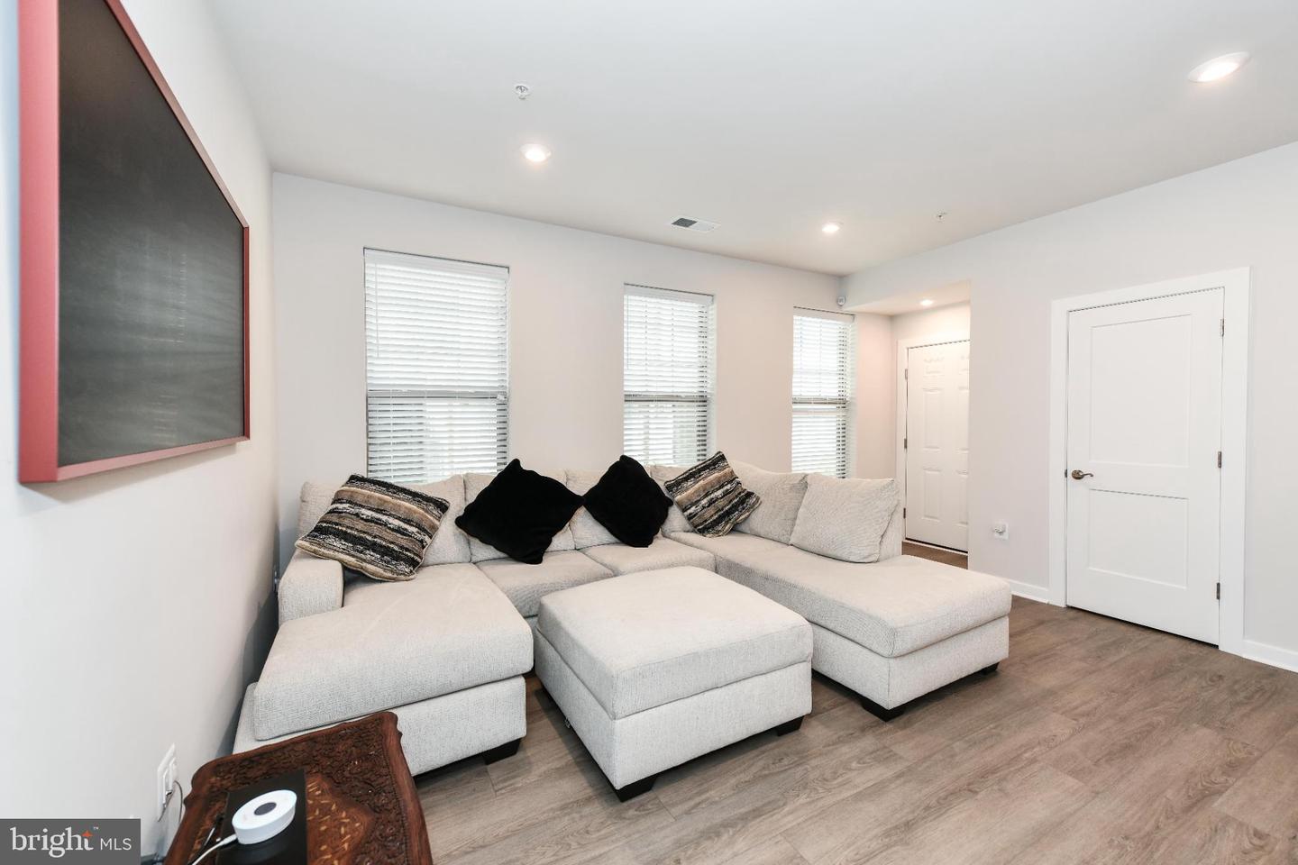 504-A TASSITA LN, MANASSAS PARK, Virginia 20111, 3 Bedrooms Bedrooms, 6 Rooms Rooms,2 BathroomsBathrooms,Residential,For sale,504-A TASSITA LN,VAMP2003408 MLS # VAMP2003408