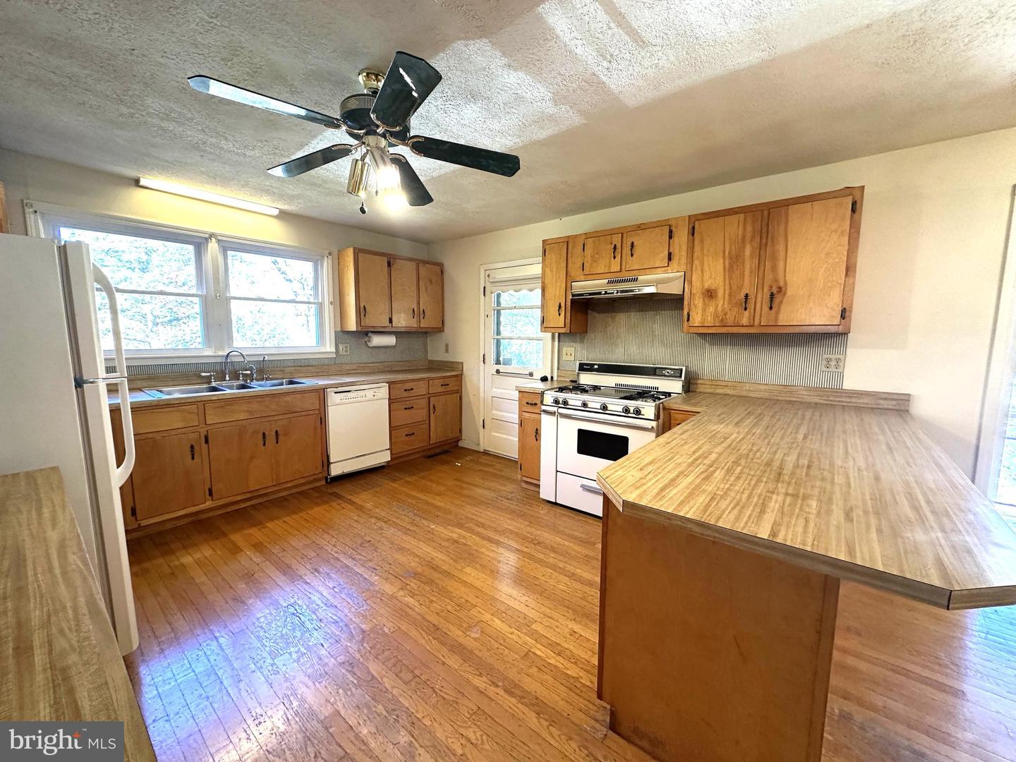 15453 WHIPPOORWILL LN, CULPEPER, Virginia 22701, 4 Bedrooms Bedrooms, ,3 BathroomsBathrooms,Residential,For sale,15453 WHIPPOORWILL LN,VACU2011876 MLS # VACU2011876 15453 WHIPPOORWILL LN, CULPEPER, Virginia 22701, 4 Bedrooms Bedrooms, ,3 BathroomsBathrooms,Residential,For sale,15453 WHIPPOORWILL LN,VACU2011876 MLS # VACU2011876