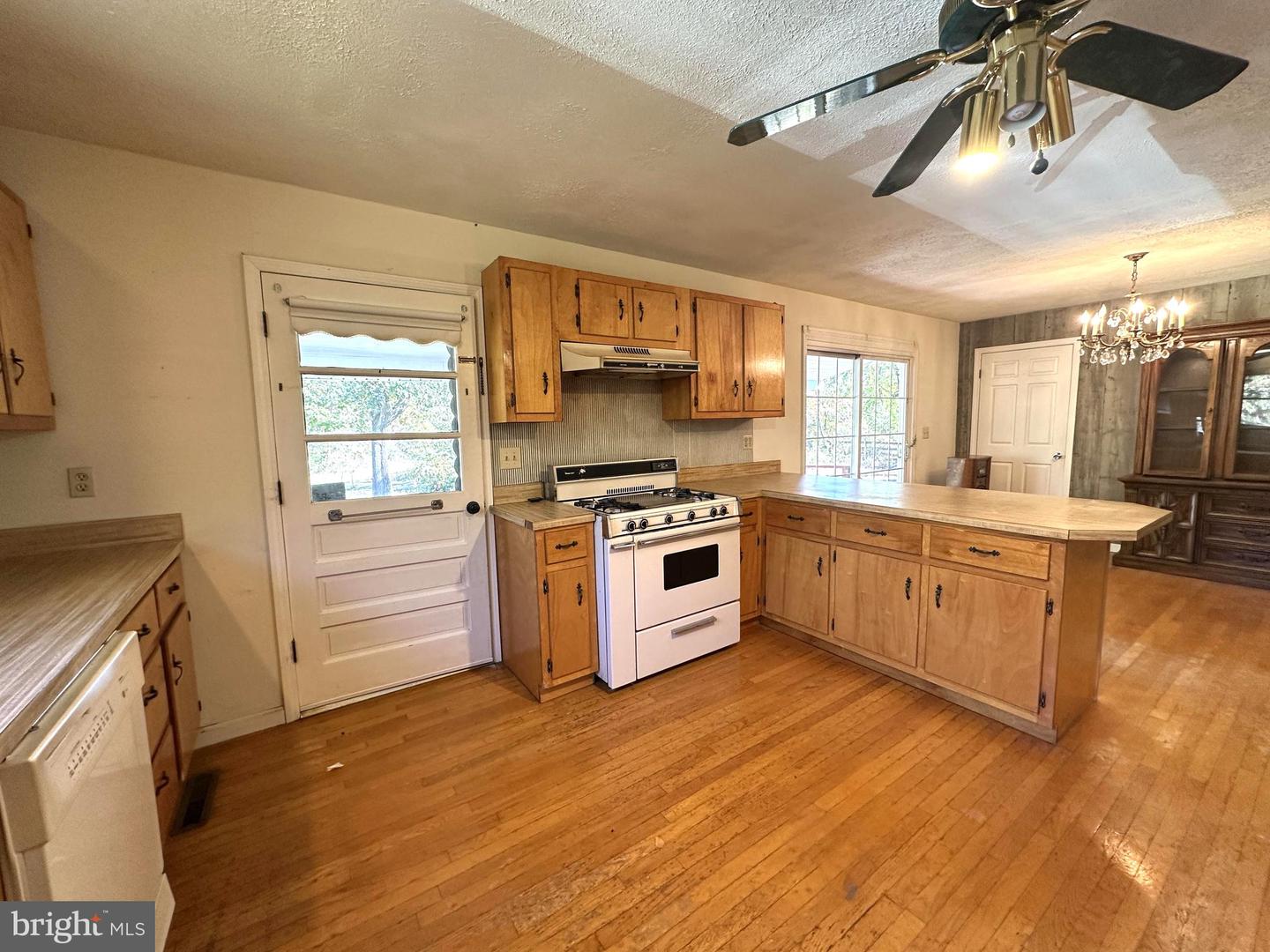 15453 WHIPPOORWILL LN, CULPEPER, Virginia 22701, 4 Bedrooms Bedrooms, ,3 BathroomsBathrooms,Residential,For sale,15453 WHIPPOORWILL LN,VACU2011876 MLS # VACU2011876 15453 WHIPPOORWILL LN, CULPEPER, Virginia 22701, 4 Bedrooms Bedrooms, ,3 BathroomsBathrooms,Residential,For sale,15453 WHIPPOORWILL LN,VACU2011876 MLS # VACU2011876