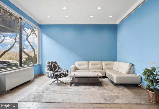 5340 HOLMES RUN PKWY #405, ALEXANDRIA, Virginia 22304, 3 Bedrooms Bedrooms, ,2 BathroomsBathrooms,Residential,For sale,5340 HOLMES RUN PKWY #405,VAAX2051126 MLS # VAAX2051126