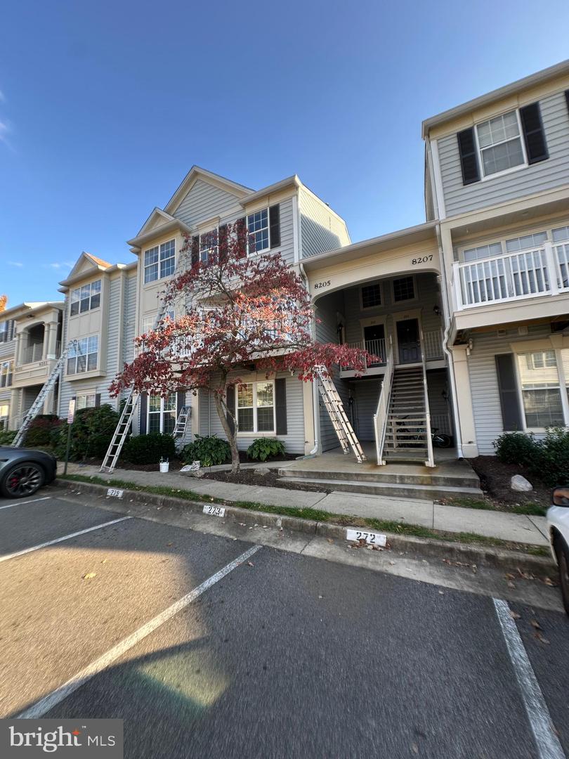 8205 CROSSBROOK CT #201, LORTON, Virginia 22079, 2 Bedrooms Bedrooms, ,1 BathroomBathrooms,Residential,For sale,8205 CROSSBROOK CT #201,VAFX2275818 MLS # VAFX2275818