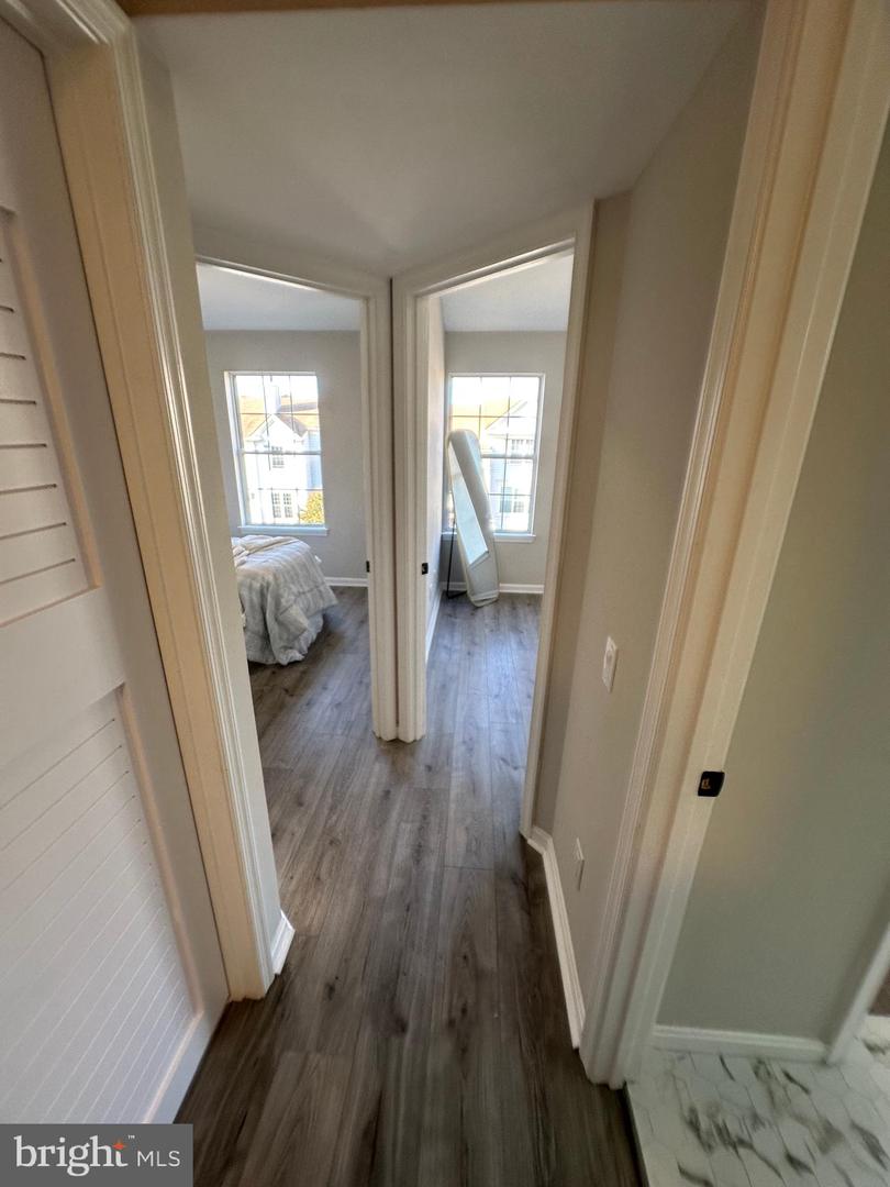 8205 CROSSBROOK CT #201, LORTON, Virginia 22079, 2 Bedrooms Bedrooms, ,1 BathroomBathrooms,Residential,For sale,8205 CROSSBROOK CT #201,VAFX2275818 MLS # VAFX2275818