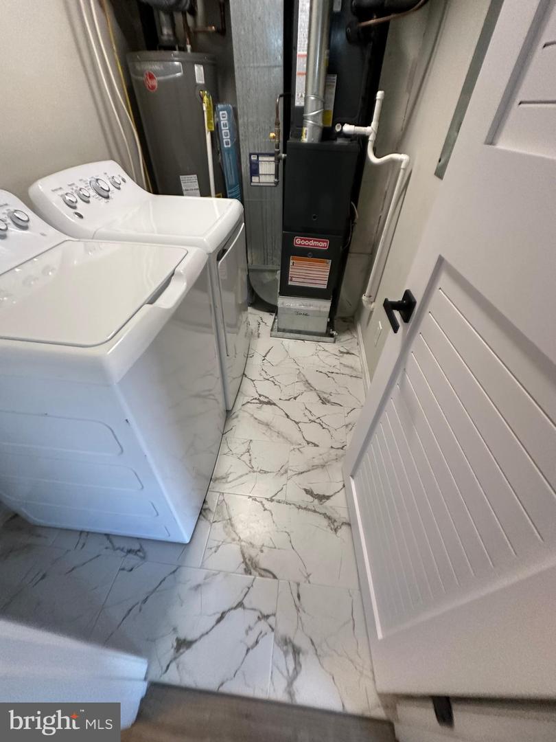 8205 CROSSBROOK CT #201, LORTON, Virginia 22079, 2 Bedrooms Bedrooms, ,1 BathroomBathrooms,Residential,For sale,8205 CROSSBROOK CT #201,VAFX2275818 MLS # VAFX2275818