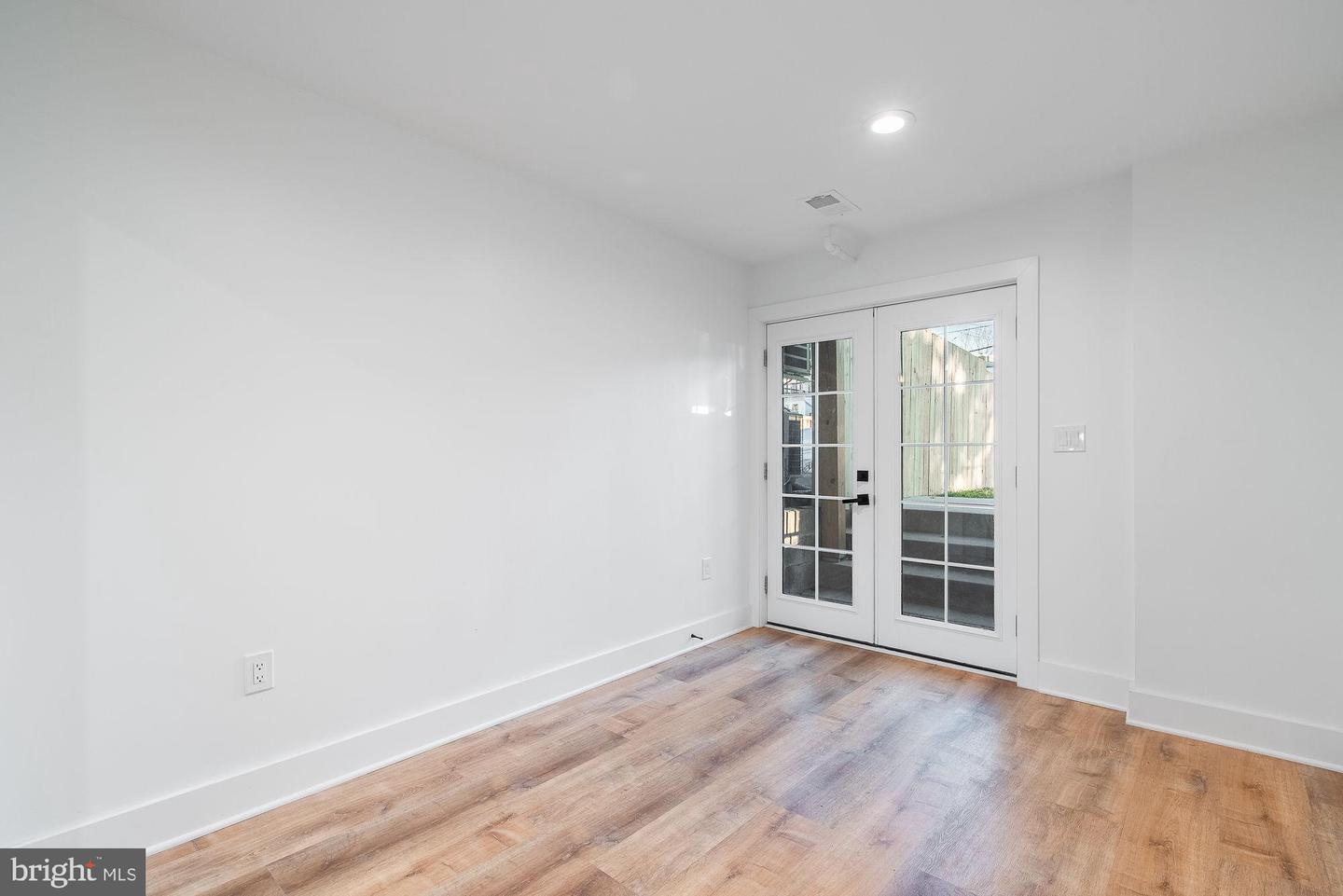 36 CHANNING ST NW #A, WASHINGTON, District Of Columbia 20001, 3 Bedrooms Bedrooms, 5 Rooms Rooms,2 BathroomsBathrooms,Residential,For sale,36 CHANNING ST NW #A,DCDC2228444 MLS # DCDC2228444