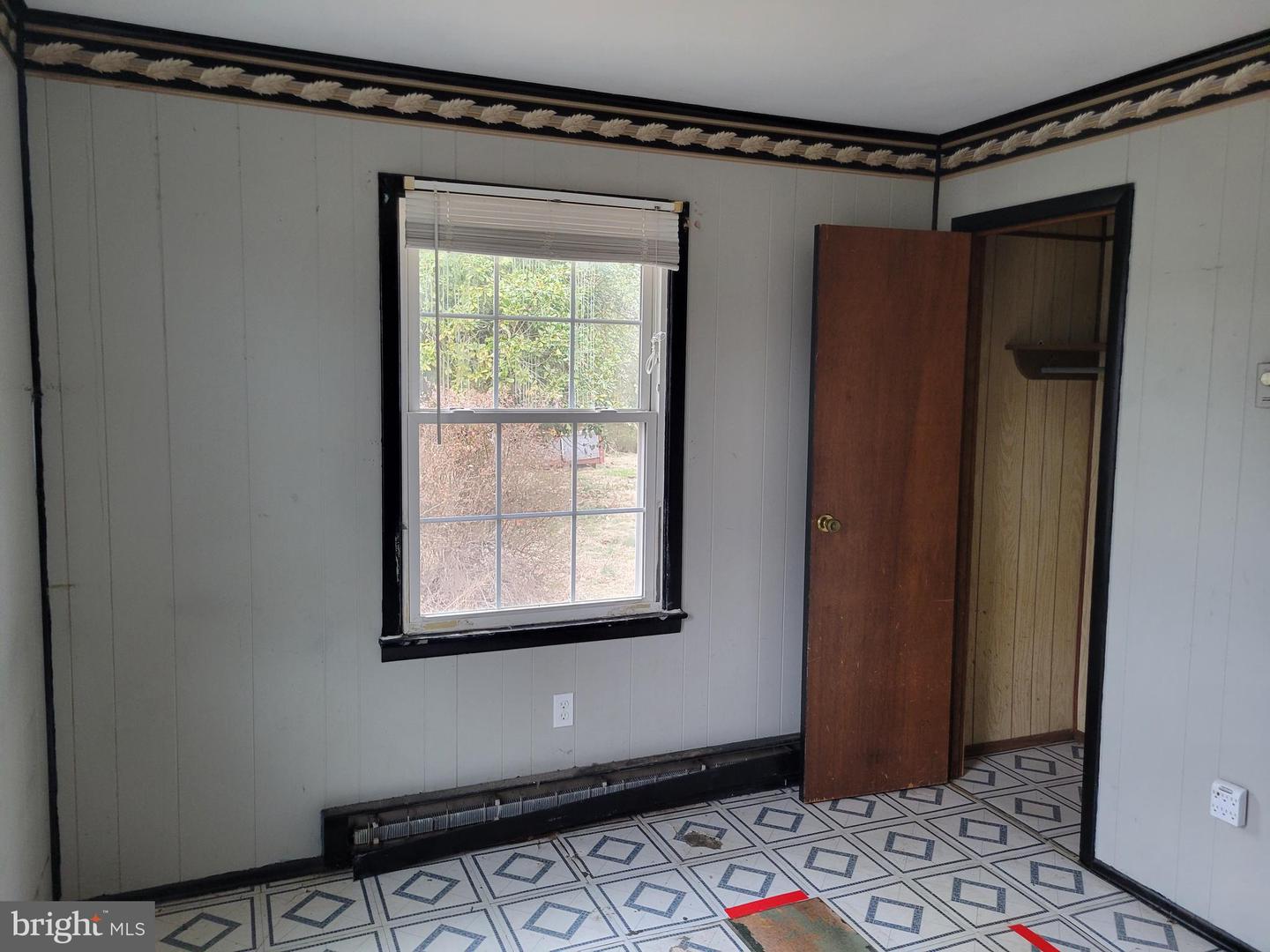 726 COURTHOUSE DR, SALUDA, Virginia 23149, 3 Bedrooms Bedrooms, 6 Rooms Rooms,1 BathroomBathrooms,Residential,For sale,726 COURTHOUSE DR,VAMX2000198 MLS # VAMX2000198 726 COURTHOUSE DR, SALUDA, Virginia 23149, 3 Bedrooms Bedrooms, 6 Rooms Rooms,1 BathroomBathrooms,Residential,For sale,726 COURTHOUSE DR,VAMX2000198 MLS # VAMX2000198