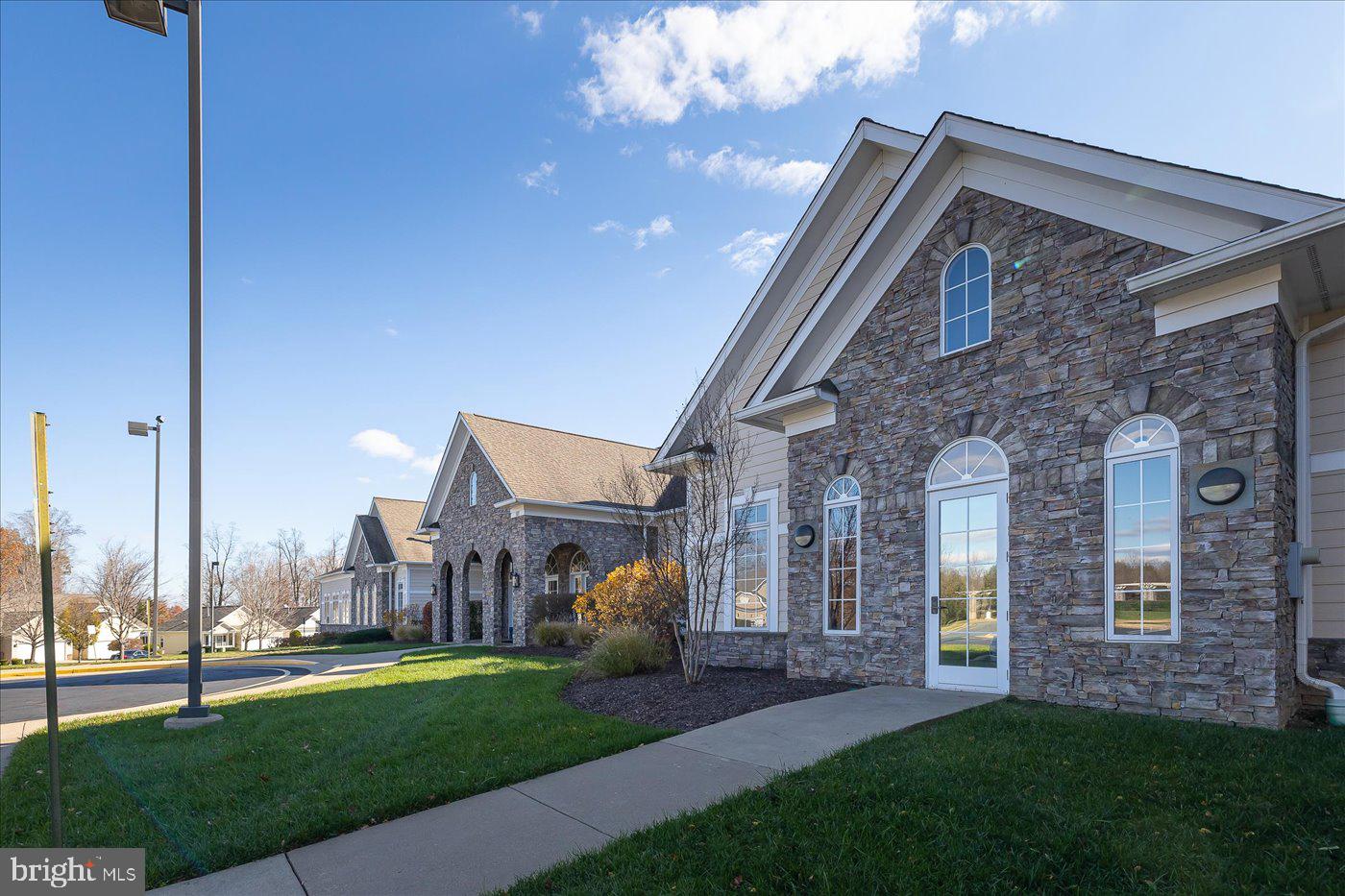 23 HIGHLANDER DR #41-2, FREDERICKSBURG, Virginia 22406, 2 Bedrooms Bedrooms, ,2 BathroomsBathrooms,Residential,For sale,23 HIGHLANDER DR #41-2,VAST2038240 MLS # VAST2038240