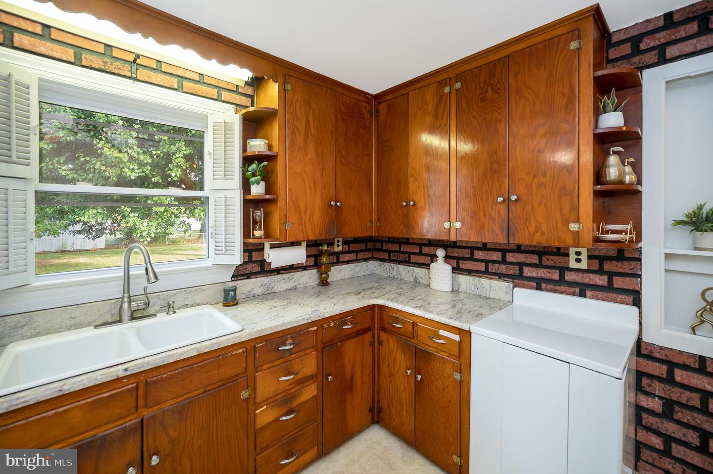 205 HAMILTON ST, FREDERICKSBURG, Virginia 22408, 3 Bedrooms Bedrooms, ,1 BathroomBathrooms,Residential,For sale,205 HAMILTON ST,VASP2035446 MLS # VASP2035446 205 HAMILTON ST, FREDERICKSBURG, Virginia 22408, 3 Bedrooms Bedrooms, ,1 BathroomBathrooms,Residential,For sale,205 HAMILTON ST,VASP2035446 MLS # VASP2035446