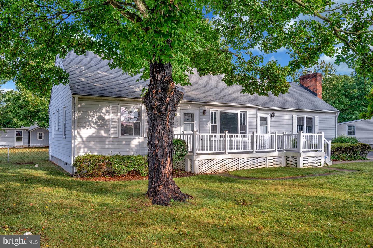 205 HAMILTON ST, FREDERICKSBURG, Virginia 22408, 3 Bedrooms Bedrooms, ,1 BathroomBathrooms,Residential,For sale,205 HAMILTON ST,VASP2035446 MLS # VASP2035446 205 HAMILTON ST, FREDERICKSBURG, Virginia 22408, 3 Bedrooms Bedrooms, ,1 BathroomBathrooms,Residential,For sale,205 HAMILTON ST,VASP2035446 MLS # VASP2035446
