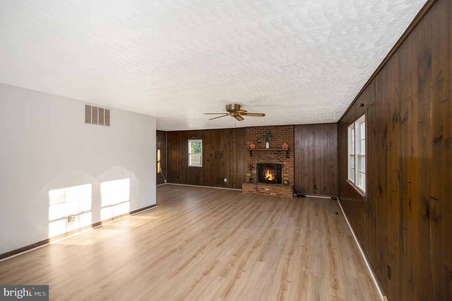 205 HAMILTON ST, FREDERICKSBURG, Virginia 22408, 3 Bedrooms Bedrooms, ,1 BathroomBathrooms,Residential,For sale,205 HAMILTON ST,VASP2035446 MLS # VASP2035446 205 HAMILTON ST, FREDERICKSBURG, Virginia 22408, 3 Bedrooms Bedrooms, ,1 BathroomBathrooms,Residential,For sale,205 HAMILTON ST,VASP2035446 MLS # VASP2035446
