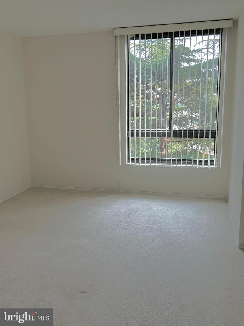 1800 OLD MEADOW RD #412, MCLEAN, Virginia 22102, 1 Bedroom Bedrooms, 2 Rooms Rooms,1 BathroomBathrooms,Residential,For sale,1800 OLD MEADOW RD #412,VAFX2262372 MLS # VAFX2262372 1800 OLD MEADOW RD #412, MCLEAN, Virginia 22102, 1 Bedroom Bedrooms, 2 Rooms Rooms,1 BathroomBathrooms,Residential,For sale,1800 OLD MEADOW RD #412,VAFX2262372 MLS # VAFX2262372