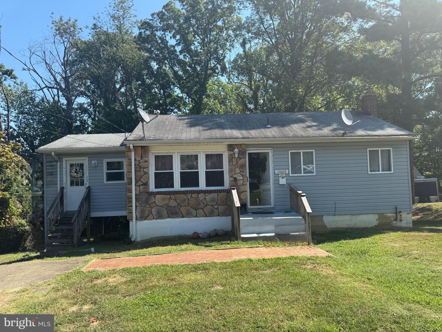 13409 PINETREE DR, WOODBRIDGE, Virginia 22191, 3 Bedrooms Bedrooms, ,1 BathroomBathrooms,Residential,For sale,13409 PINETREE DR,VAPW2103102 MLS # VAPW2103102 13409 PINETREE DR, WOODBRIDGE, Virginia 22191, 3 Bedrooms Bedrooms, ,1 BathroomBathrooms,Residential,For sale,13409 PINETREE DR,VAPW2103102 MLS # VAPW2103102