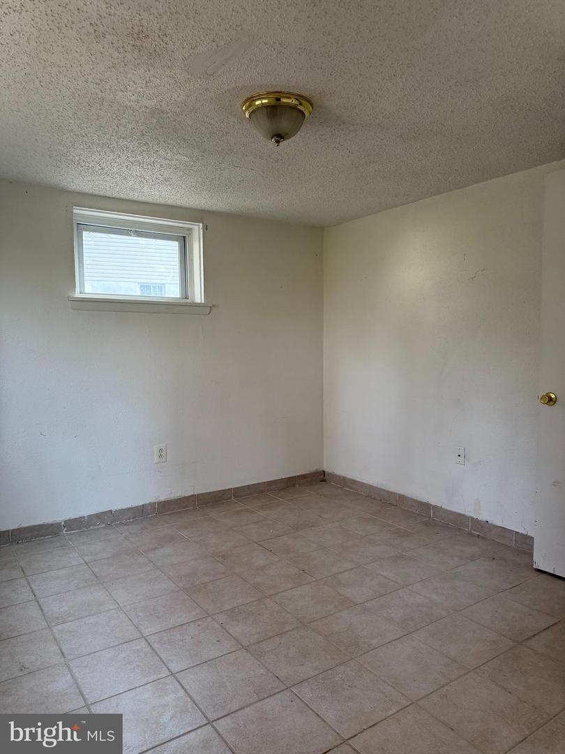 13409 PINETREE DR, WOODBRIDGE, Virginia 22191, 3 Bedrooms Bedrooms, ,1 BathroomBathrooms,Residential,For sale,13409 PINETREE DR,VAPW2103102 MLS # VAPW2103102 13409 PINETREE DR, WOODBRIDGE, Virginia 22191, 3 Bedrooms Bedrooms, ,1 BathroomBathrooms,Residential,For sale,13409 PINETREE DR,VAPW2103102 MLS # VAPW2103102