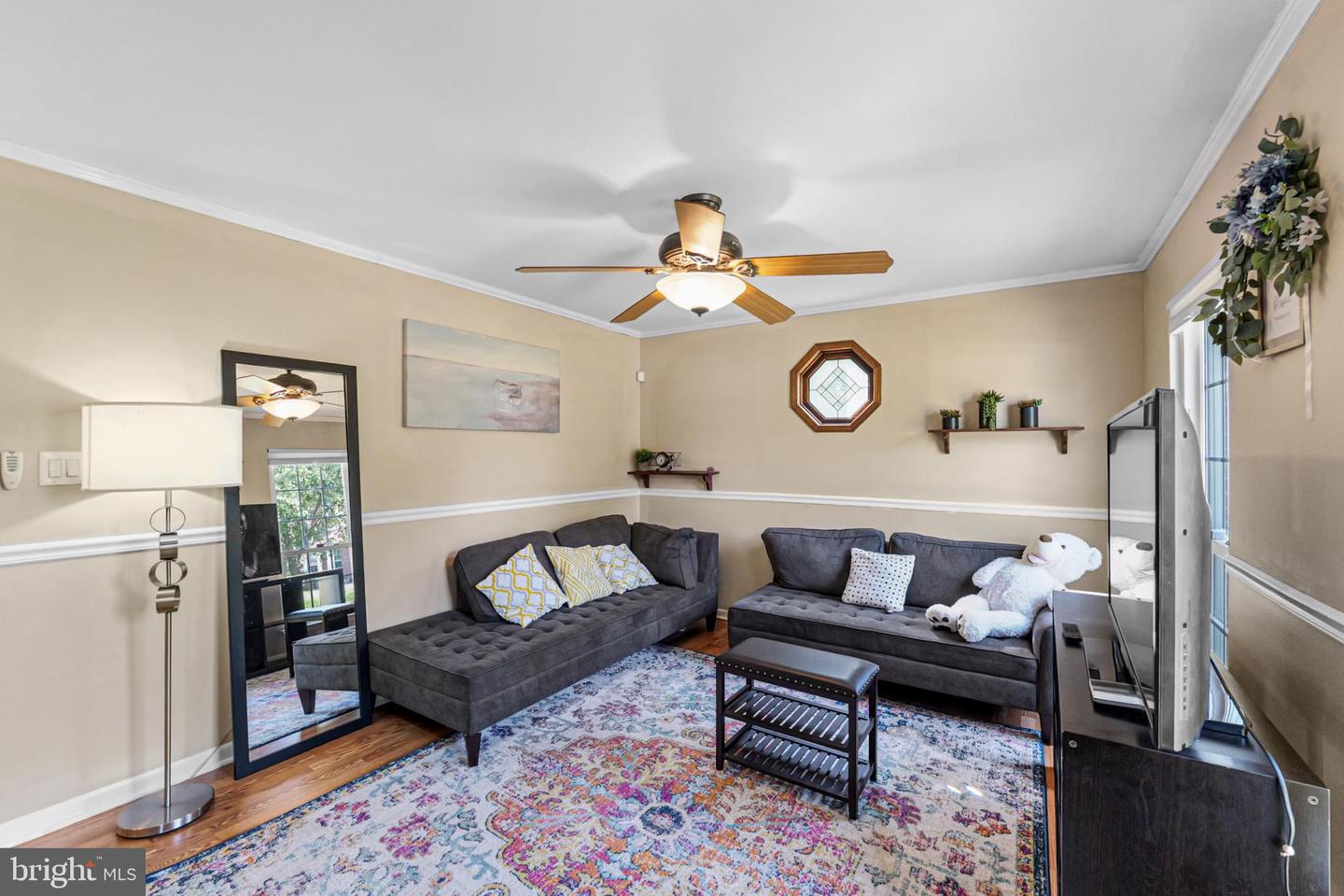 6013 PEPCO CT, WOODBRIDGE, Virginia 22193, 3 Bedrooms Bedrooms, 11 Rooms Rooms,3 BathroomsBathrooms,Residential,For sale,6013 PEPCO CT,VAPW2103144 MLS # VAPW2103144