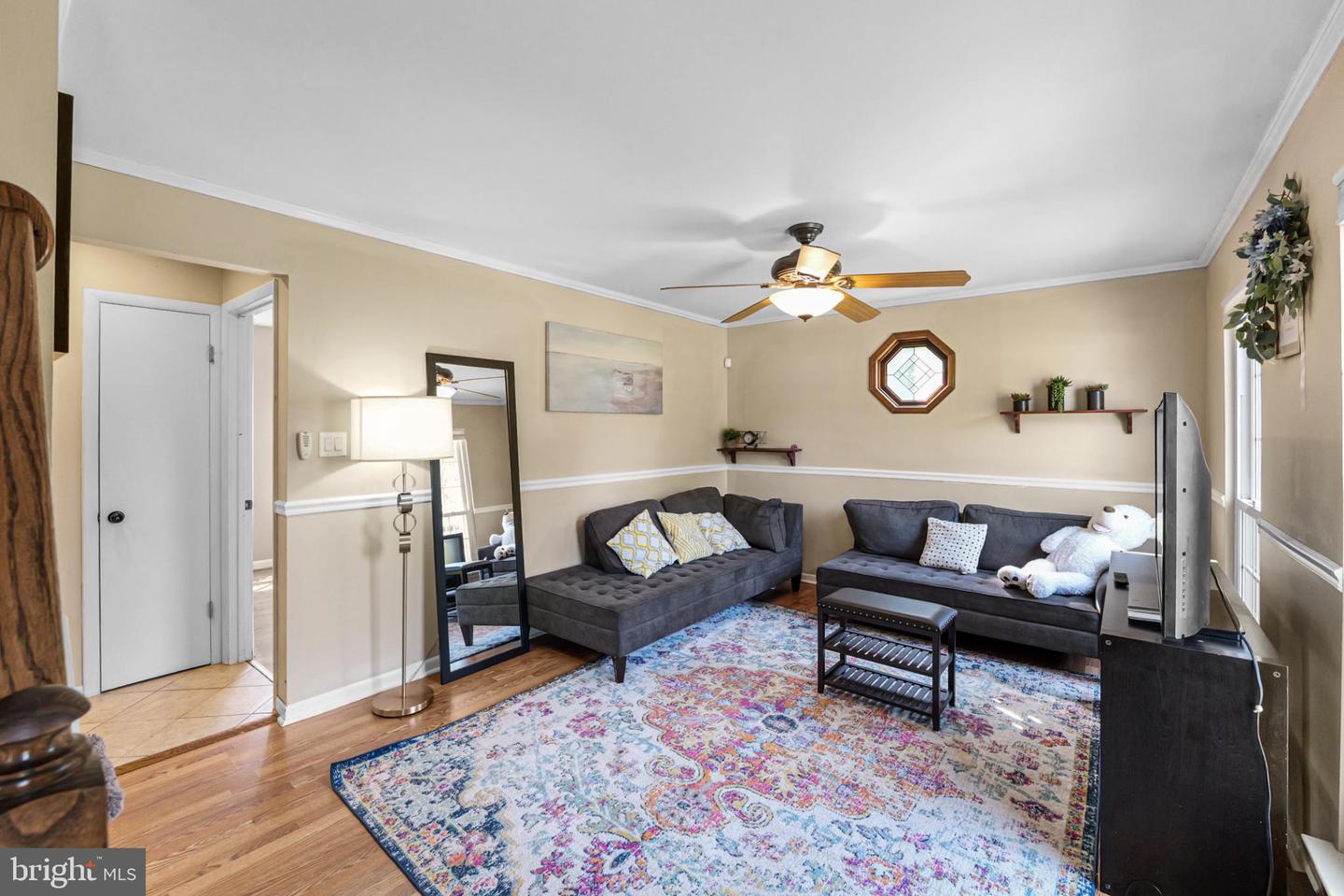 6013 PEPCO CT, WOODBRIDGE, Virginia 22193, 3 Bedrooms Bedrooms, 11 Rooms Rooms,3 BathroomsBathrooms,Residential,For sale,6013 PEPCO CT,VAPW2103144 MLS # VAPW2103144