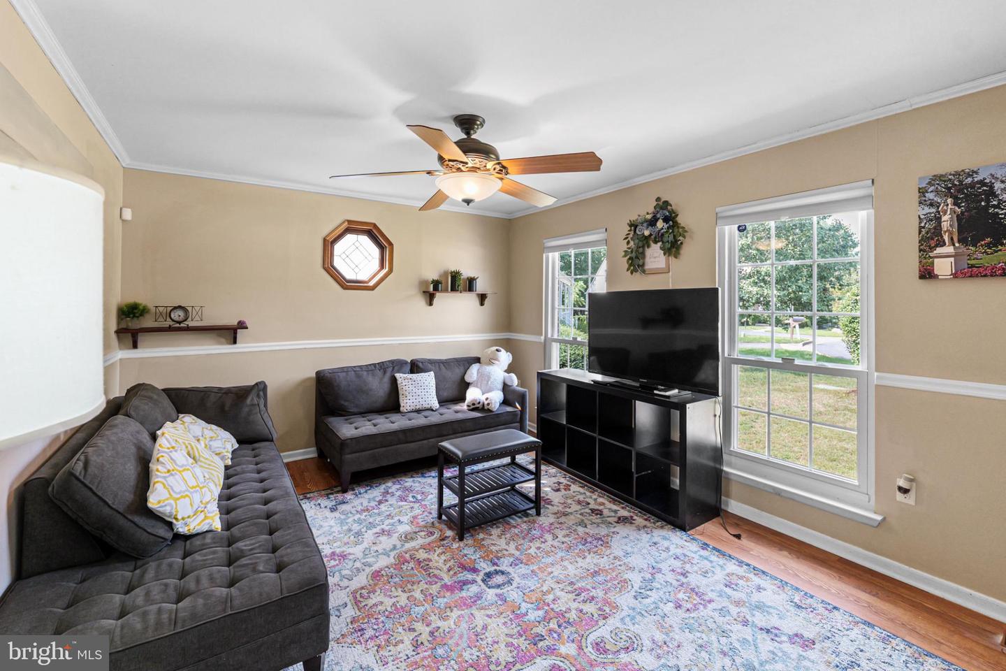 6013 PEPCO CT, WOODBRIDGE, Virginia 22193, 3 Bedrooms Bedrooms, 11 Rooms Rooms,3 BathroomsBathrooms,Residential,For sale,6013 PEPCO CT,VAPW2103144 MLS # VAPW2103144