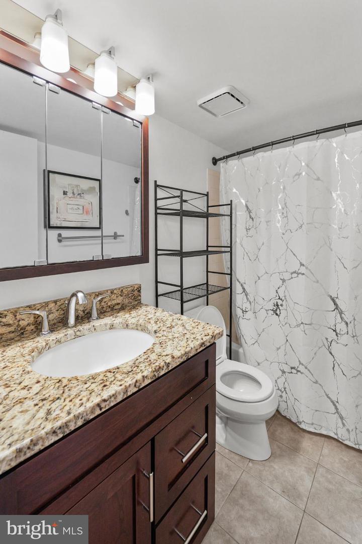 6013 PEPCO CT, WOODBRIDGE, Virginia 22193, 3 Bedrooms Bedrooms, 11 Rooms Rooms,3 BathroomsBathrooms,Residential,For sale,6013 PEPCO CT,VAPW2103144 MLS # VAPW2103144