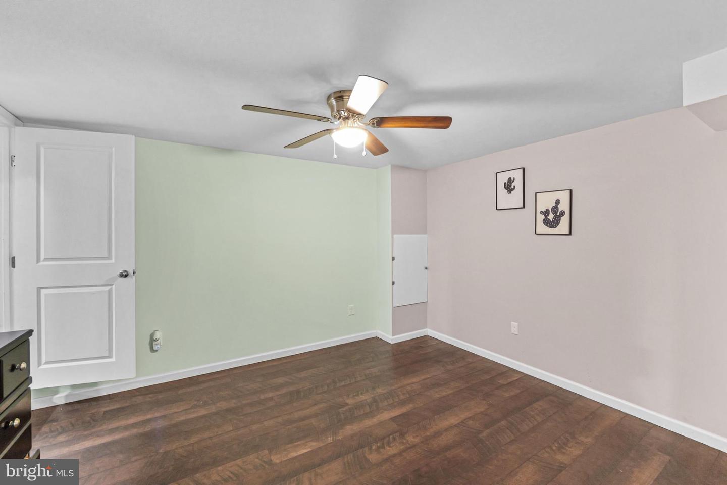6013 PEPCO CT, WOODBRIDGE, Virginia 22193, 3 Bedrooms Bedrooms, 11 Rooms Rooms,3 BathroomsBathrooms,Residential,For sale,6013 PEPCO CT,VAPW2103144 MLS # VAPW2103144