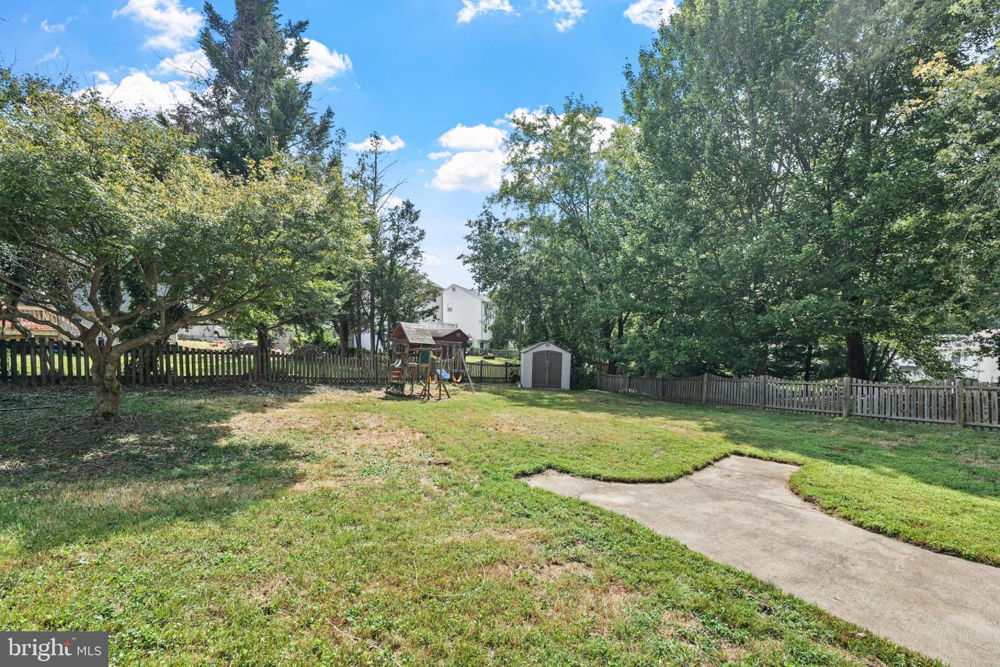 6013 PEPCO CT, WOODBRIDGE, Virginia 22193, 3 Bedrooms Bedrooms, 11 Rooms Rooms,3 BathroomsBathrooms,Residential,For sale,6013 PEPCO CT,VAPW2103144 MLS # VAPW2103144