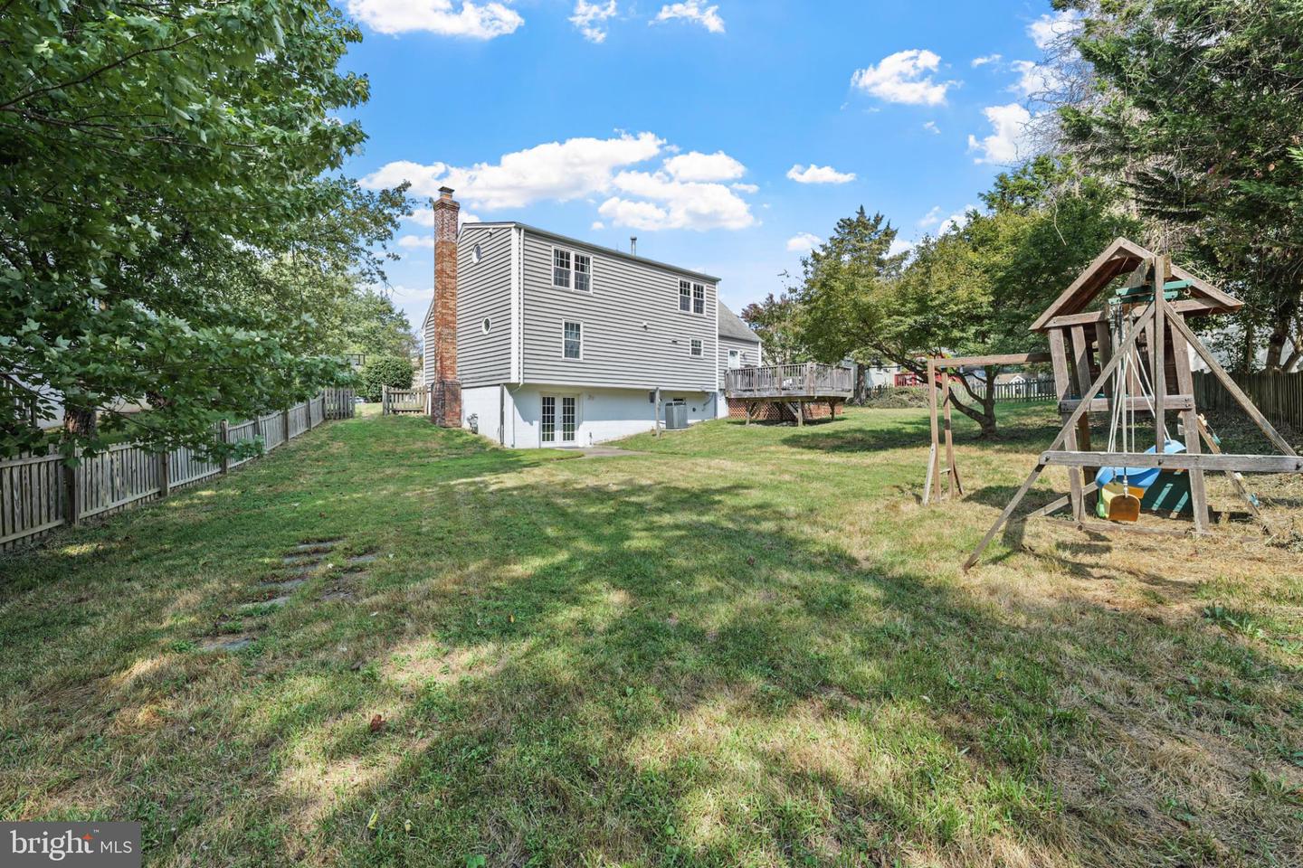 6013 PEPCO CT, WOODBRIDGE, Virginia 22193, 3 Bedrooms Bedrooms, 11 Rooms Rooms,3 BathroomsBathrooms,Residential,For sale,6013 PEPCO CT,VAPW2103144 MLS # VAPW2103144