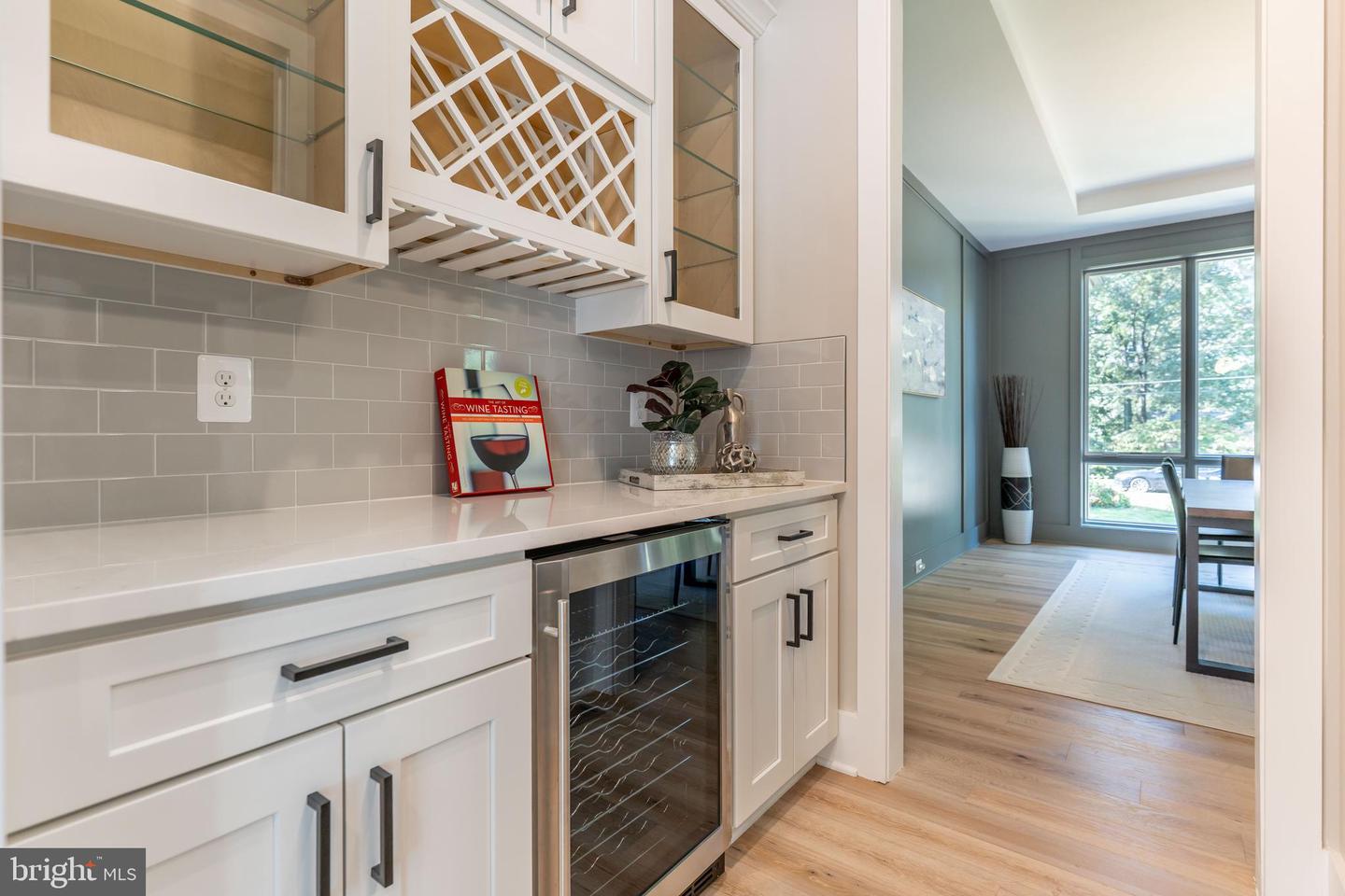 2873 HIDEAWAY RD, FAIRFAX, Virginia 22031, 6 Bedrooms Bedrooms, ,6 BathroomsBathrooms,Residential,For sale,2873 HIDEAWAY RD,VAFX2265636 MLS # VAFX2265636