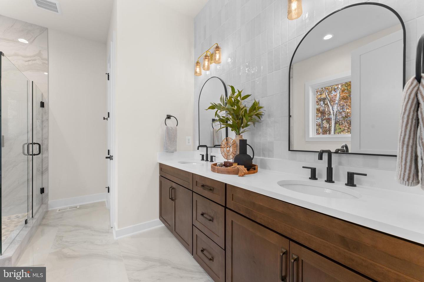 16630 DOMINION RESERVE CT, BROAD RUN, Virginia 20137, 6 Bedrooms Bedrooms, 13 Rooms Rooms,5 BathroomsBathrooms,Residential,For sale,16630 DOMINION RESERVE CT,VAPW2103810 MLS # VAPW2103810 16630 DOMINION RESERVE CT, BROAD RUN, Virginia 20137, 6 Bedrooms Bedrooms, 13 Rooms Rooms,5 BathroomsBathrooms,Residential,For sale,16630 DOMINION RESERVE CT,VAPW2103810 MLS # VAPW2103810