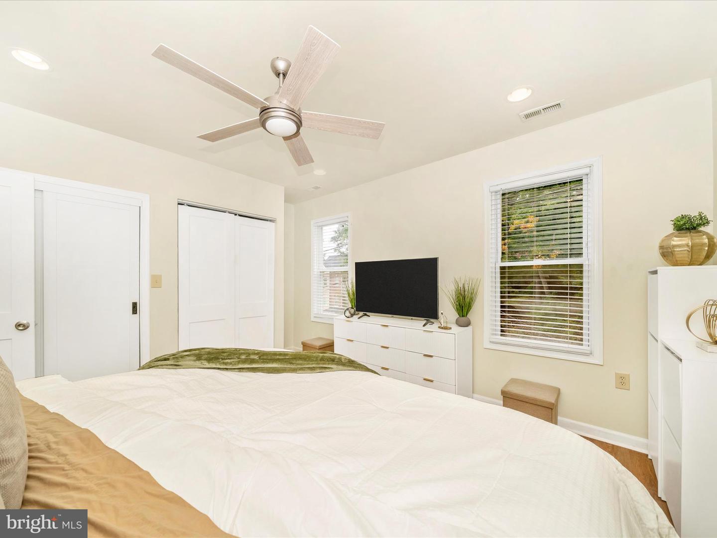1825 W ST SE, WASHINGTON, District Of Columbia 20020, 3 Bedrooms Bedrooms, ,2 BathroomsBathrooms,Residential,For sale,1825 W ST SE,DCDC2222322 MLS # DCDC2222322 1825 W ST SE, WASHINGTON, District Of Columbia 20020, 3 Bedrooms Bedrooms, ,2 BathroomsBathrooms,Residential,For sale,1825 W ST SE,DCDC2222322 MLS # DCDC2222322