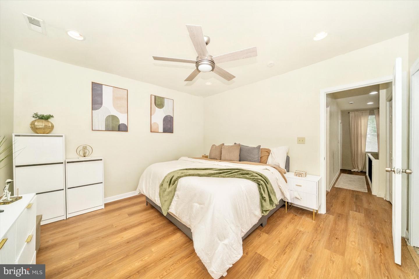 1825 W ST SE, WASHINGTON, District Of Columbia 20020, 3 Bedrooms Bedrooms, ,2 BathroomsBathrooms,Residential,For sale,1825 W ST SE,DCDC2222322 MLS # DCDC2222322 1825 W ST SE, WASHINGTON, District Of Columbia 20020, 3 Bedrooms Bedrooms, ,2 BathroomsBathrooms,Residential,For sale,1825 W ST SE,DCDC2222322 MLS # DCDC2222322