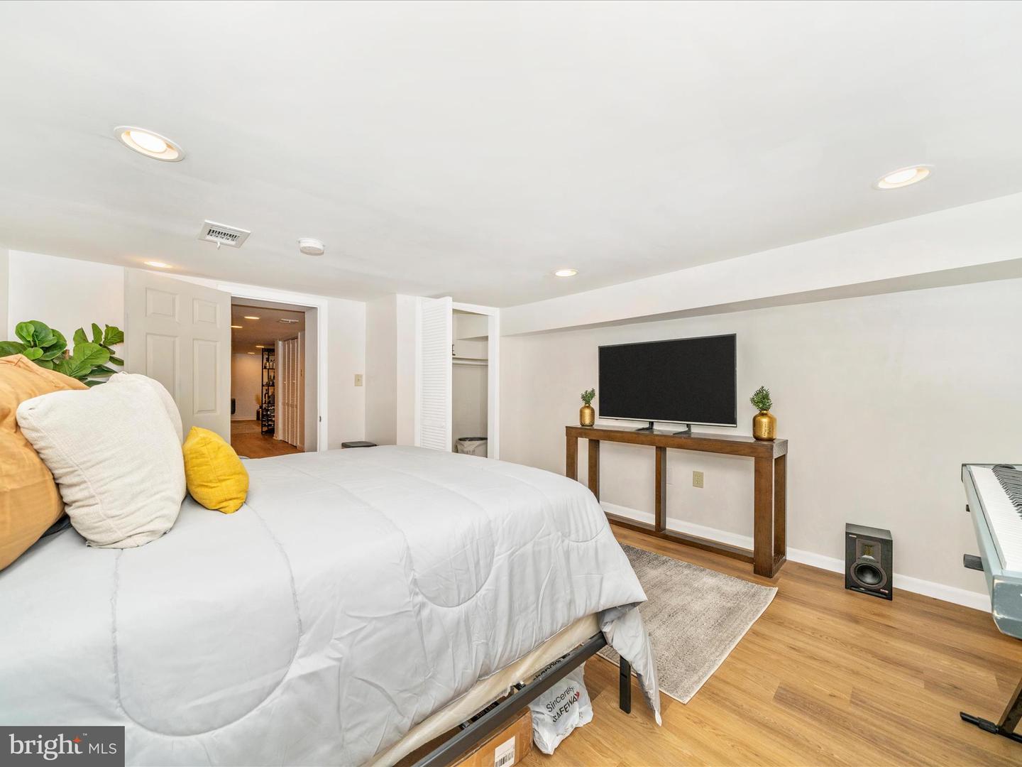 1825 W ST SE, WASHINGTON, District Of Columbia 20020, 3 Bedrooms Bedrooms, ,2 BathroomsBathrooms,Residential,For sale,1825 W ST SE,DCDC2222322 MLS # DCDC2222322 1825 W ST SE, WASHINGTON, District Of Columbia 20020, 3 Bedrooms Bedrooms, ,2 BathroomsBathrooms,Residential,For sale,1825 W ST SE,DCDC2222322 MLS # DCDC2222322