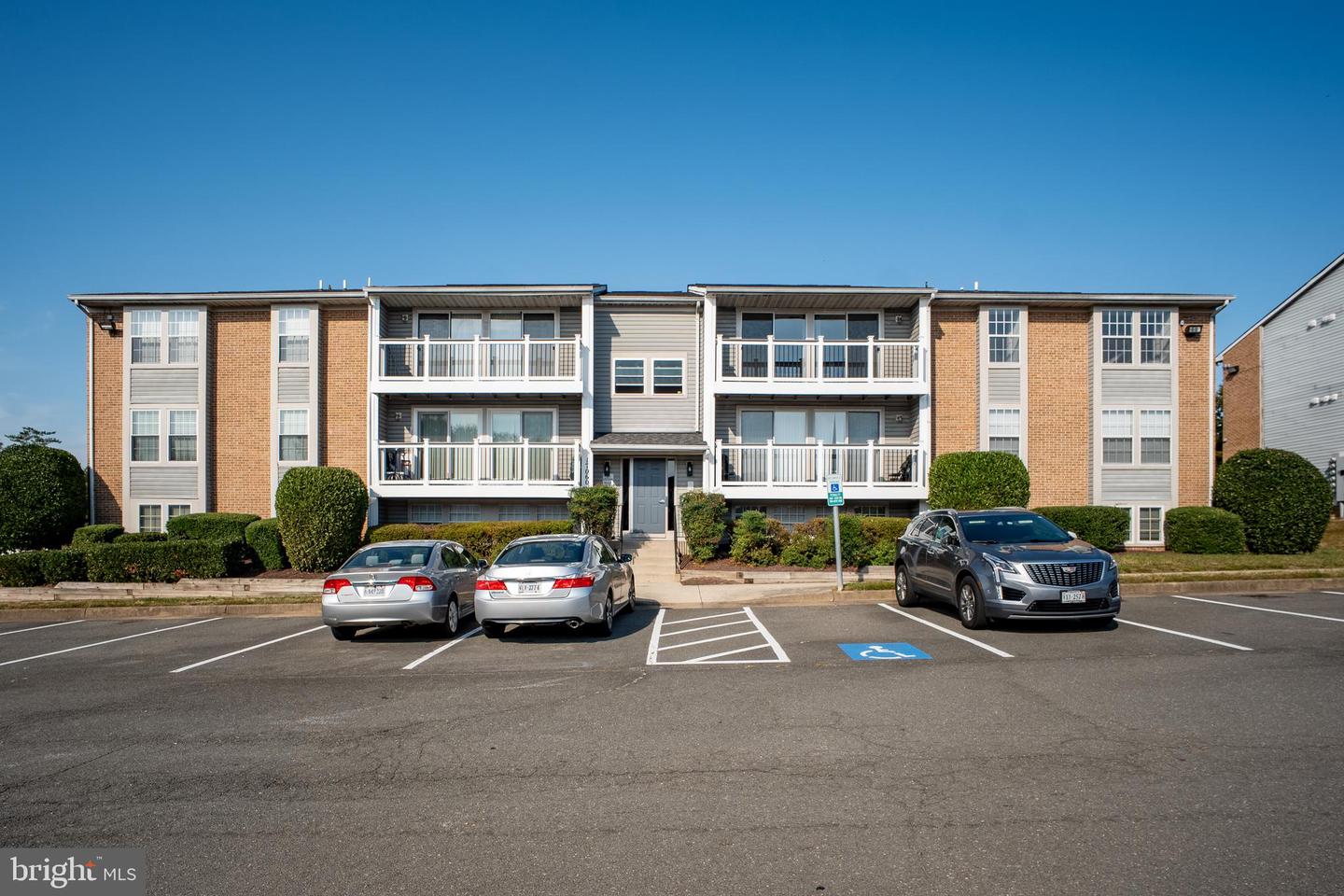 17060 CAPRI LN #304, DUMFRIES, Virginia 22026, 2 Bedrooms Bedrooms, ,2 BathroomsBathrooms,Residential,For sale,17060 CAPRI LN #304,VAPW2104252 MLS # VAPW2104252 17060 CAPRI LN #304, DUMFRIES, Virginia 22026, 2 Bedrooms Bedrooms, ,2 BathroomsBathrooms,Residential,For sale,17060 CAPRI LN #304,VAPW2104252 MLS # VAPW2104252