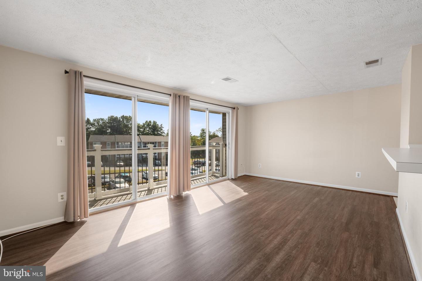 17060 CAPRI LN #304, DUMFRIES, Virginia 22026, 2 Bedrooms Bedrooms, ,2 BathroomsBathrooms,Residential,For sale,17060 CAPRI LN #304,VAPW2104252 MLS # VAPW2104252 17060 CAPRI LN #304, DUMFRIES, Virginia 22026, 2 Bedrooms Bedrooms, ,2 BathroomsBathrooms,Residential,For sale,17060 CAPRI LN #304,VAPW2104252 MLS # VAPW2104252