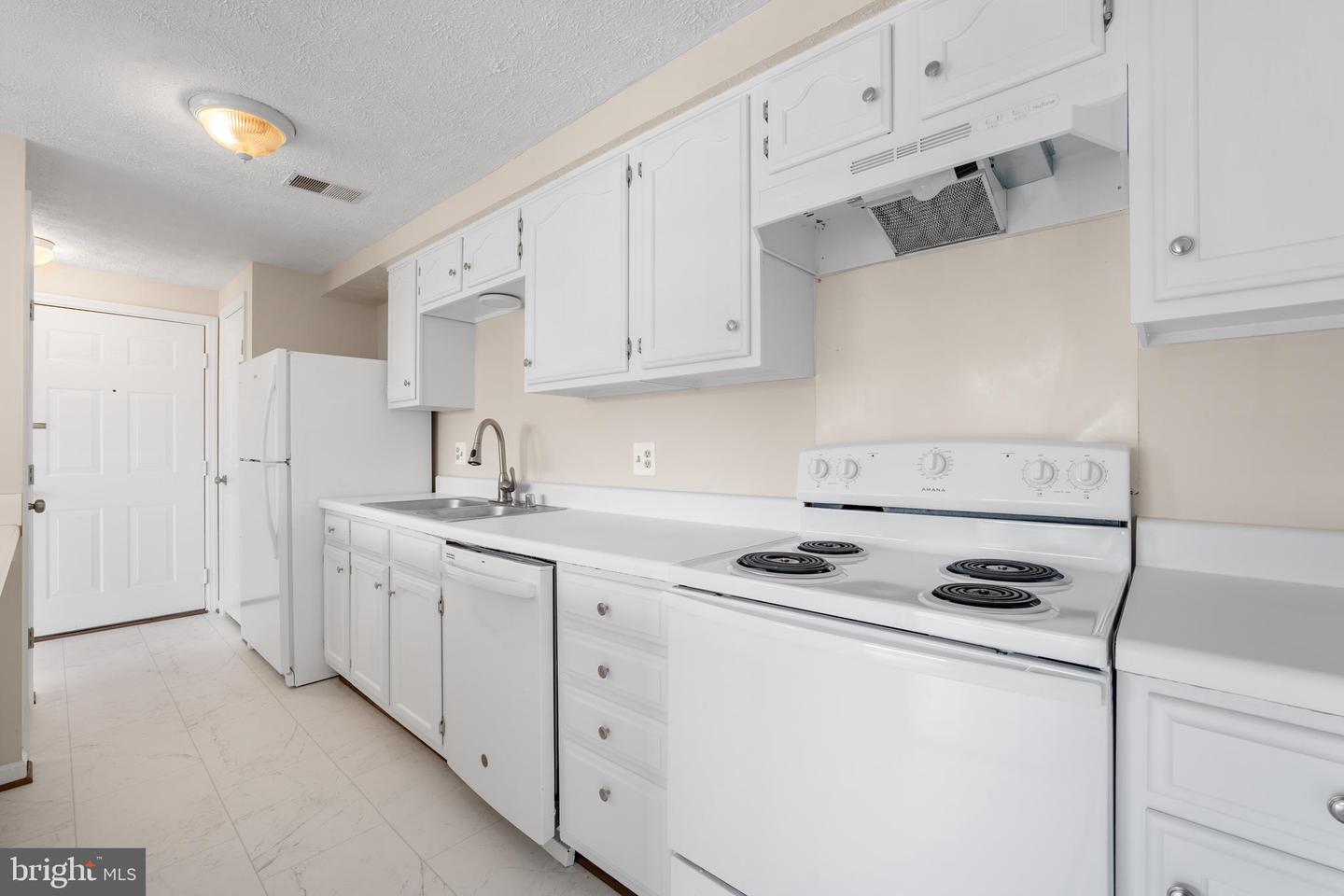 17060 CAPRI LN #304, DUMFRIES, Virginia 22026, 2 Bedrooms Bedrooms, ,2 BathroomsBathrooms,Residential,For sale,17060 CAPRI LN #304,VAPW2104252 MLS # VAPW2104252 17060 CAPRI LN #304, DUMFRIES, Virginia 22026, 2 Bedrooms Bedrooms, ,2 BathroomsBathrooms,Residential,For sale,17060 CAPRI LN #304,VAPW2104252 MLS # VAPW2104252