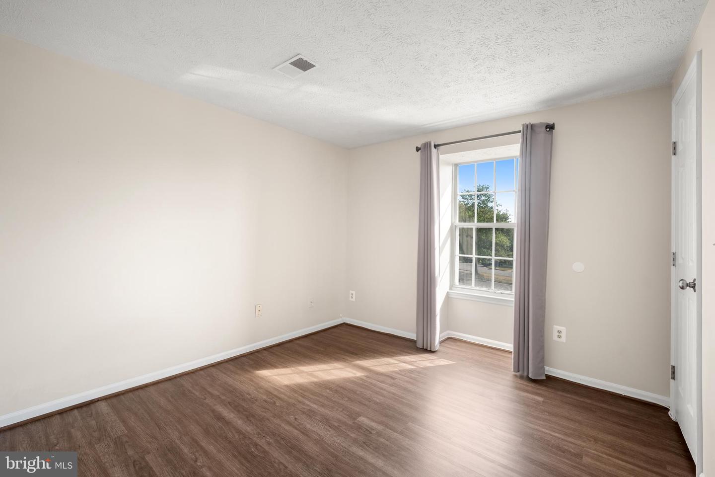 17060 CAPRI LN #304, DUMFRIES, Virginia 22026, 2 Bedrooms Bedrooms, ,2 BathroomsBathrooms,Residential,For sale,17060 CAPRI LN #304,VAPW2104252 MLS # VAPW2104252 17060 CAPRI LN #304, DUMFRIES, Virginia 22026, 2 Bedrooms Bedrooms, ,2 BathroomsBathrooms,Residential,For sale,17060 CAPRI LN #304,VAPW2104252 MLS # VAPW2104252
