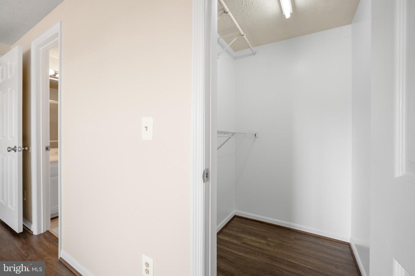 17060 CAPRI LN #304, DUMFRIES, Virginia 22026, 2 Bedrooms Bedrooms, ,2 BathroomsBathrooms,Residential,For sale,17060 CAPRI LN #304,VAPW2104252 MLS # VAPW2104252 17060 CAPRI LN #304, DUMFRIES, Virginia 22026, 2 Bedrooms Bedrooms, ,2 BathroomsBathrooms,Residential,For sale,17060 CAPRI LN #304,VAPW2104252 MLS # VAPW2104252