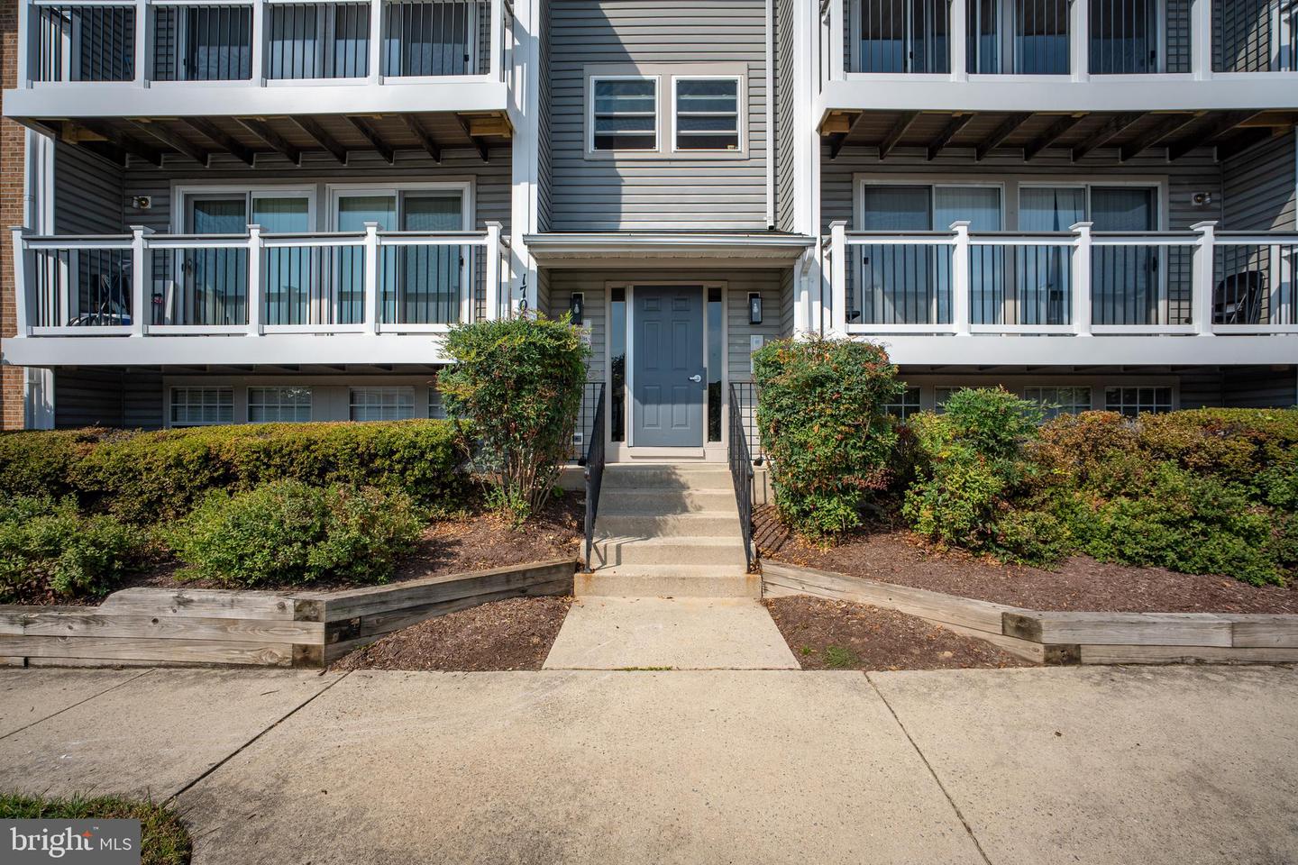 17060 CAPRI LN #304, DUMFRIES, Virginia 22026, 2 Bedrooms Bedrooms, ,2 BathroomsBathrooms,Residential,For sale,17060 CAPRI LN #304,VAPW2104252 MLS # VAPW2104252 17060 CAPRI LN #304, DUMFRIES, Virginia 22026, 2 Bedrooms Bedrooms, ,2 BathroomsBathrooms,Residential,For sale,17060 CAPRI LN #304,VAPW2104252 MLS # VAPW2104252