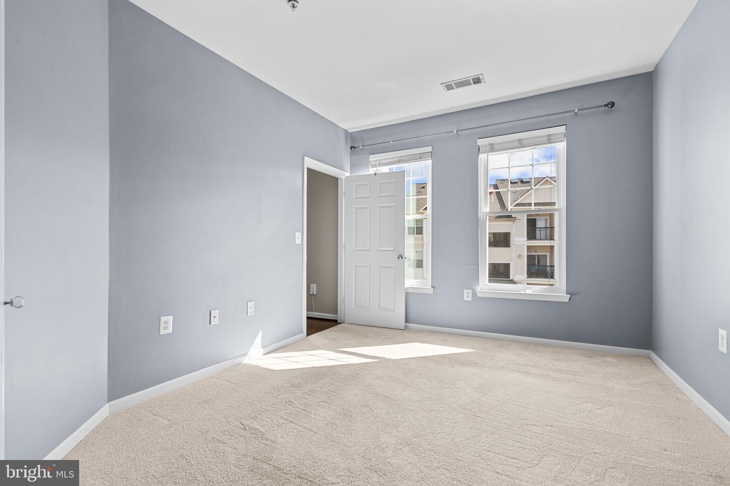 11326 ARISTOTLE DR #4-401, FAIRFAX, Virginia 22030, 2 Bedrooms Bedrooms, ,2 BathroomsBathrooms,Residential,For sale,11326 ARISTOTLE DR #4-401,VAFX2268860 MLS # VAFX2268860 11326 ARISTOTLE DR #4-401, FAIRFAX, Virginia 22030, 2 Bedrooms Bedrooms, ,2 BathroomsBathrooms,Residential,For sale,11326 ARISTOTLE DR #4-401,VAFX2268860 MLS # VAFX2268860