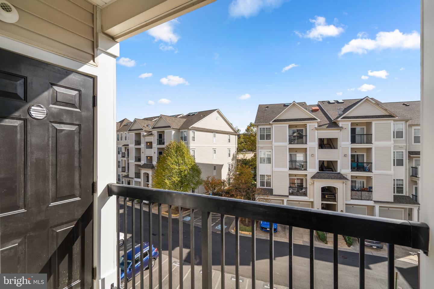 11326 ARISTOTLE DR #4-401, FAIRFAX, Virginia 22030, 2 Bedrooms Bedrooms, ,2 BathroomsBathrooms,Residential,For sale,11326 ARISTOTLE DR #4-401,VAFX2268860 MLS # VAFX2268860 11326 ARISTOTLE DR #4-401, FAIRFAX, Virginia 22030, 2 Bedrooms Bedrooms, ,2 BathroomsBathrooms,Residential,For sale,11326 ARISTOTLE DR #4-401,VAFX2268860 MLS # VAFX2268860