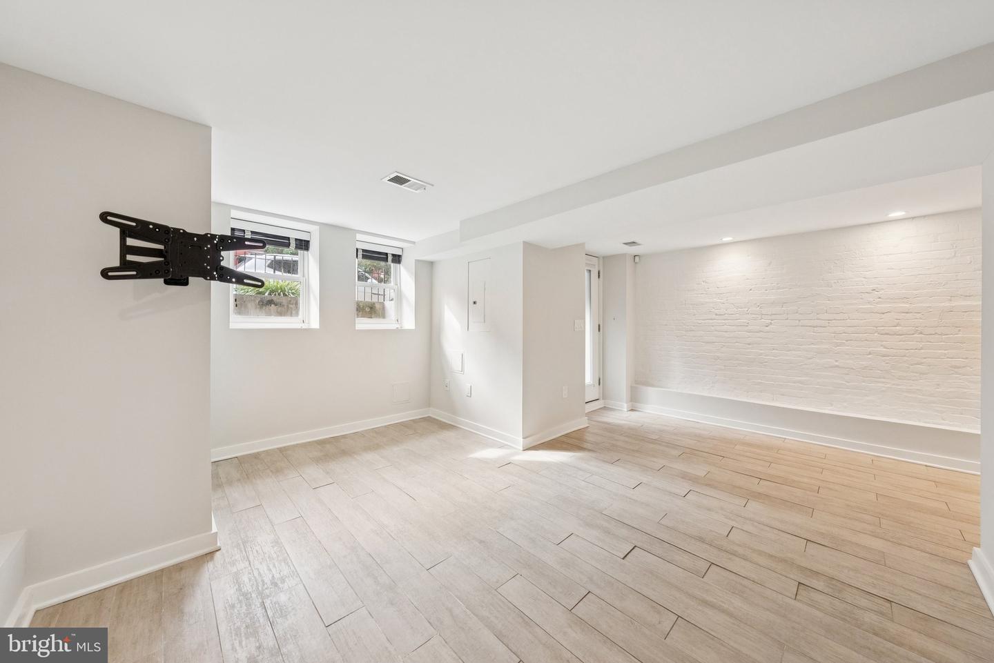 933 WESTMINSTER ST NW, WASHINGTON, District Of Columbia 20001, 6 Bedrooms Bedrooms, 12 Rooms Rooms,4 BathroomsBathrooms,Residential,For sale,933 WESTMINSTER ST NW,DCDC2224480 MLS # DCDC2224480 933 WESTMINSTER ST NW, WASHINGTON, District Of Columbia 20001, 6 Bedrooms Bedrooms, 12 Rooms Rooms,4 BathroomsBathrooms,Residential,For sale,933 WESTMINSTER ST NW,DCDC2224480 MLS # DCDC2224480