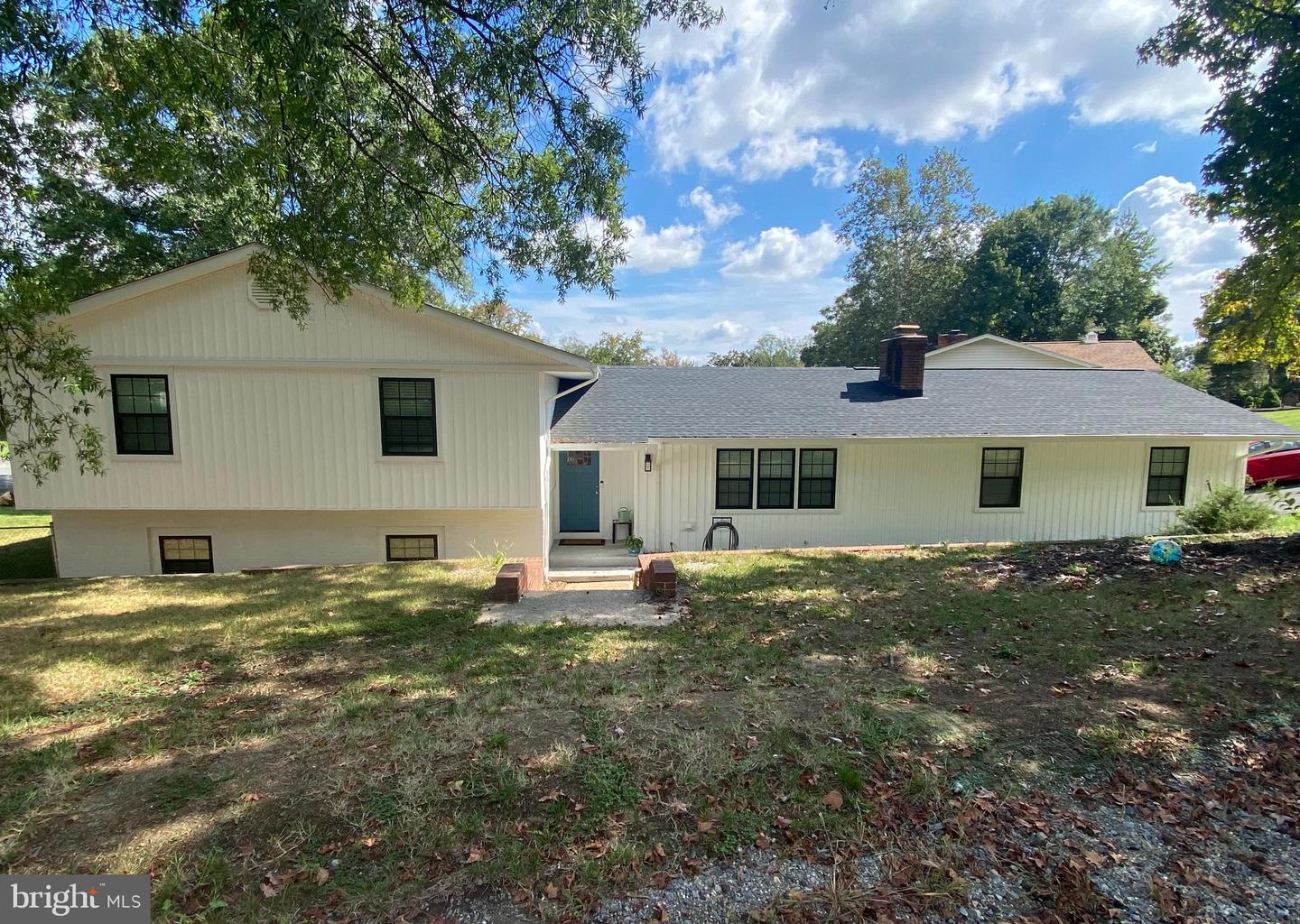 2 PAWNEE DR, FREDERICKSBURG, Virginia 22401, 5 Bedrooms Bedrooms, ,3 BathroomsBathrooms,Residential,For sale,2 PAWNEE DR,VAFB2009030 MLS # VAFB2009030 2 PAWNEE DR, FREDERICKSBURG, Virginia 22401, 5 Bedrooms Bedrooms, ,3 BathroomsBathrooms,Residential,For sale,2 PAWNEE DR,VAFB2009030 MLS # VAFB2009030