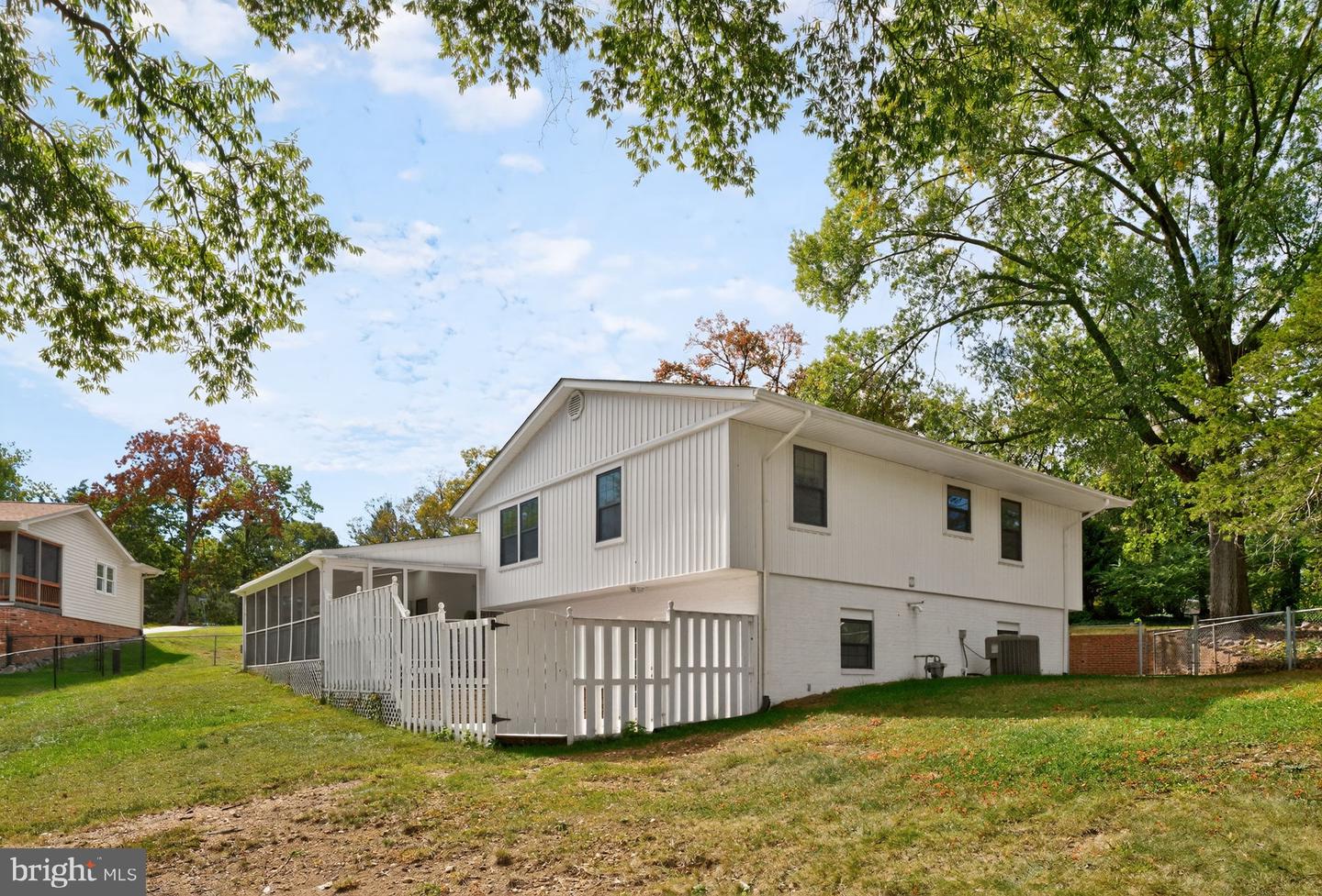 2 PAWNEE DR, FREDERICKSBURG, Virginia 22401, 5 Bedrooms Bedrooms, ,3 BathroomsBathrooms,Residential,For sale,2 PAWNEE DR,VAFB2009030 MLS # VAFB2009030 2 PAWNEE DR, FREDERICKSBURG, Virginia 22401, 5 Bedrooms Bedrooms, ,3 BathroomsBathrooms,Residential,For sale,2 PAWNEE DR,VAFB2009030 MLS # VAFB2009030