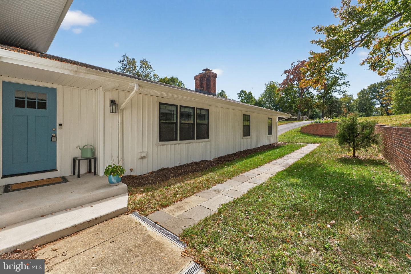 2 PAWNEE DR, FREDERICKSBURG, Virginia 22401, 5 Bedrooms Bedrooms, ,3 BathroomsBathrooms,Residential,For sale,2 PAWNEE DR,VAFB2009030 MLS # VAFB2009030 2 PAWNEE DR, FREDERICKSBURG, Virginia 22401, 5 Bedrooms Bedrooms, ,3 BathroomsBathrooms,Residential,For sale,2 PAWNEE DR,VAFB2009030 MLS # VAFB2009030