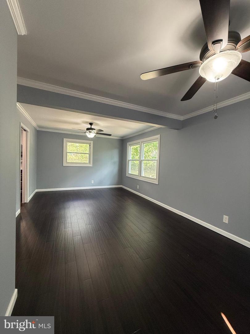 45550 LAKESIDE DR, STERLING, Virginia 20165, 3 Bedrooms Bedrooms, ,3 BathroomsBathrooms,Residential,For sale,45550 LAKESIDE DR,VALO2108194 MLS # VALO2108194