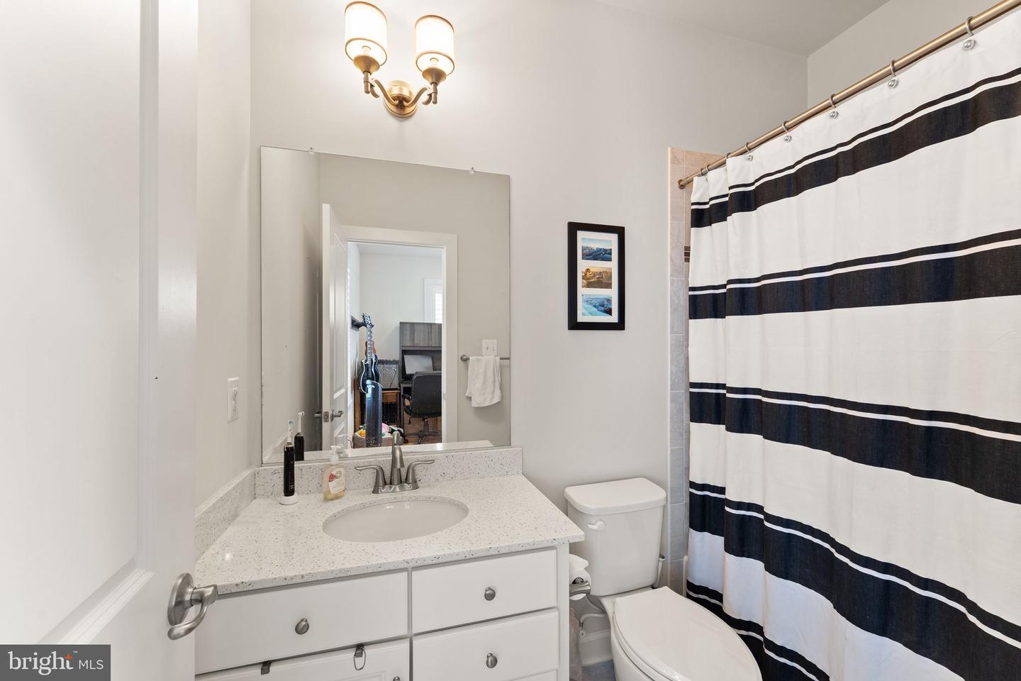 1137 S MONROE ST S, ARLINGTON, Virginia 22204, 4 Bedrooms Bedrooms, ,4 BathroomsBathrooms,Residential,For sale,1137 S MONROE ST S,VAAR2064556 MLS # VAAR2064556