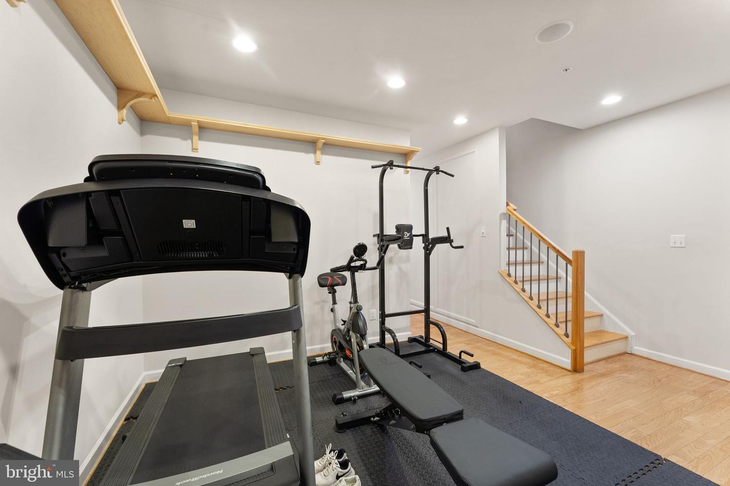 1137 S MONROE ST S, ARLINGTON, Virginia 22204, 4 Bedrooms Bedrooms, ,4 BathroomsBathrooms,Residential,For sale,1137 S MONROE ST S,VAAR2064556 MLS # VAAR2064556