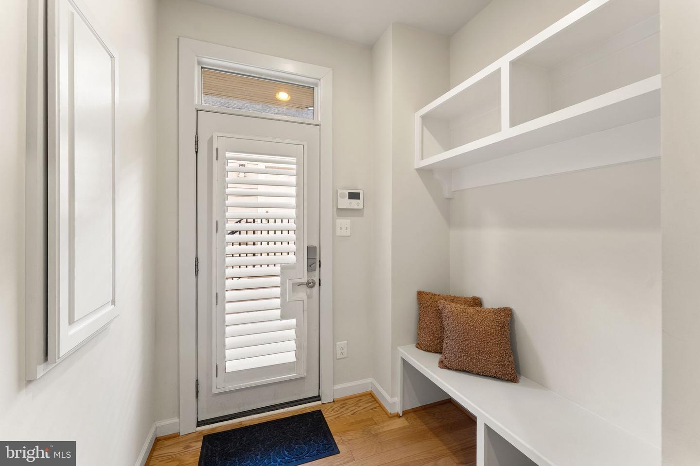 1137 S MONROE ST S, ARLINGTON, Virginia 22204, 4 Bedrooms Bedrooms, ,4 BathroomsBathrooms,Residential,For sale,1137 S MONROE ST S,VAAR2064556 MLS # VAAR2064556
