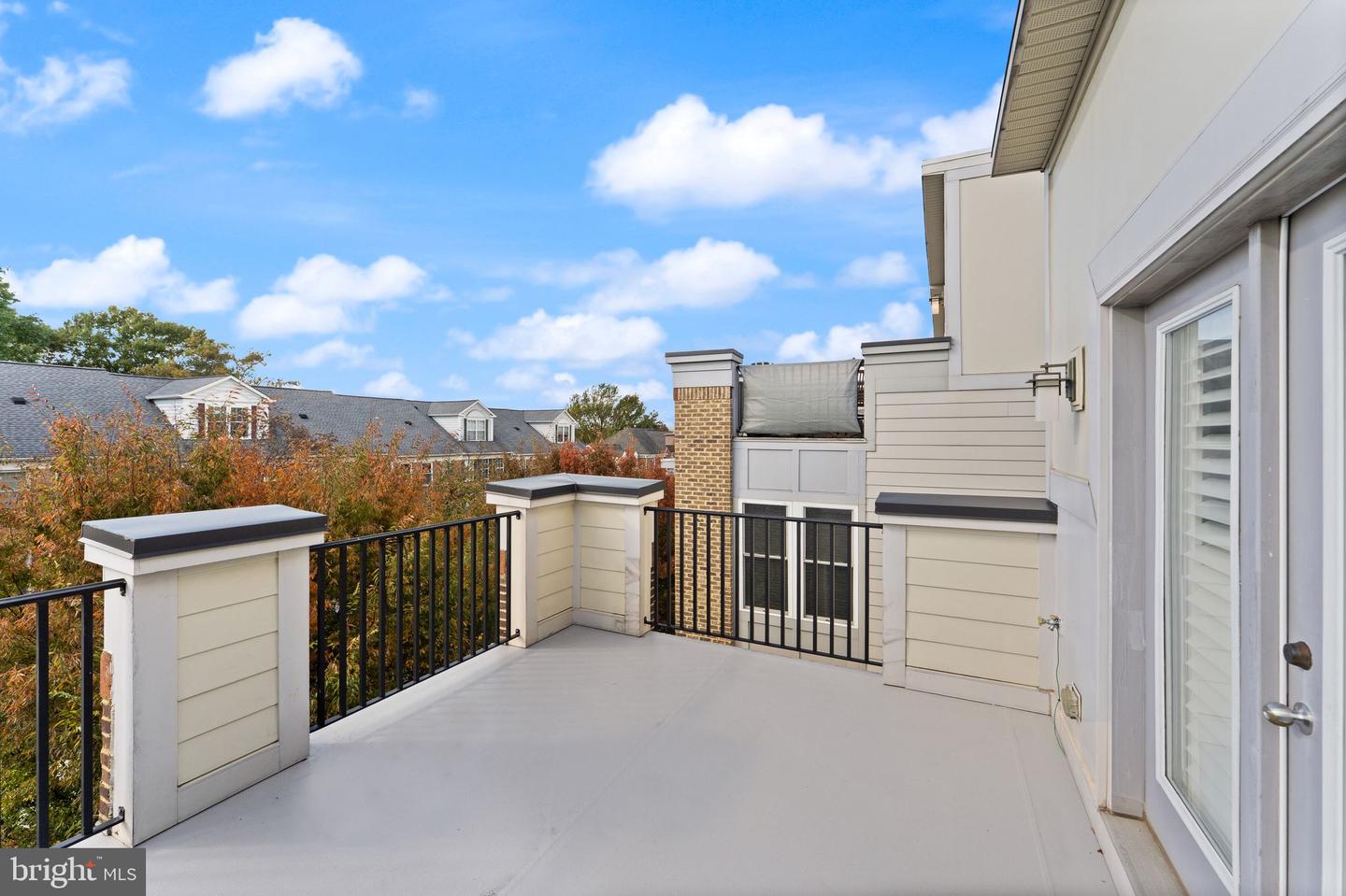 1137 S MONROE ST S, ARLINGTON, Virginia 22204, 4 Bedrooms Bedrooms, ,4 BathroomsBathrooms,Residential,For sale,1137 S MONROE ST S,VAAR2064556 MLS # VAAR2064556