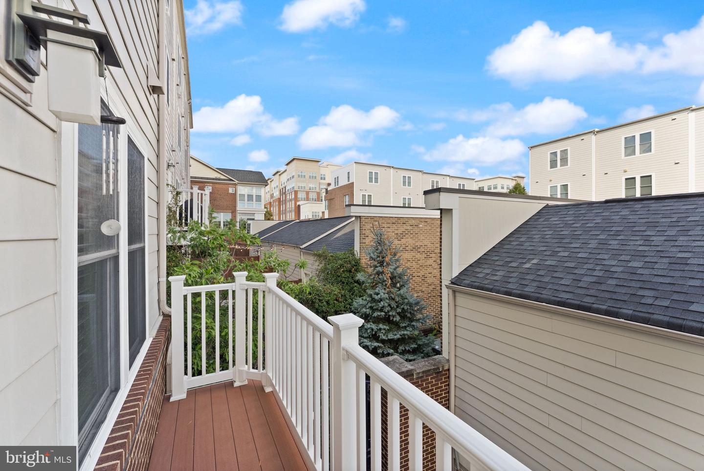 1137 S MONROE ST S, ARLINGTON, Virginia 22204, 4 Bedrooms Bedrooms, ,4 BathroomsBathrooms,Residential,For sale,1137 S MONROE ST S,VAAR2064556 MLS # VAAR2064556
